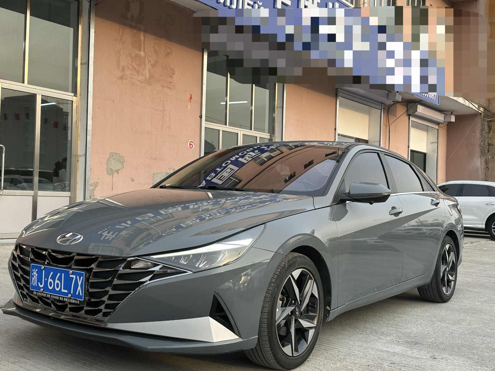 Elantra 2022 1.5L CVT LUX Премиум-версия