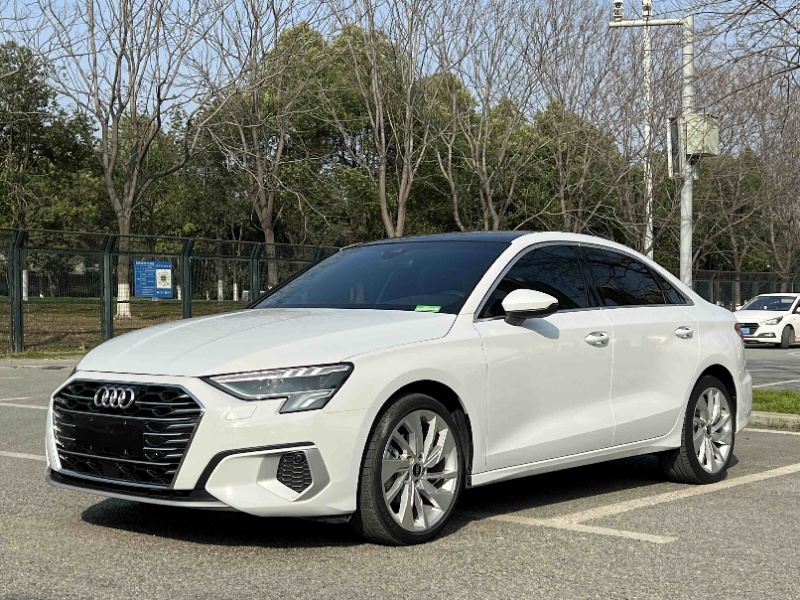 2022 модель A3L Limousine 35 TFSI стильная спортивная версия