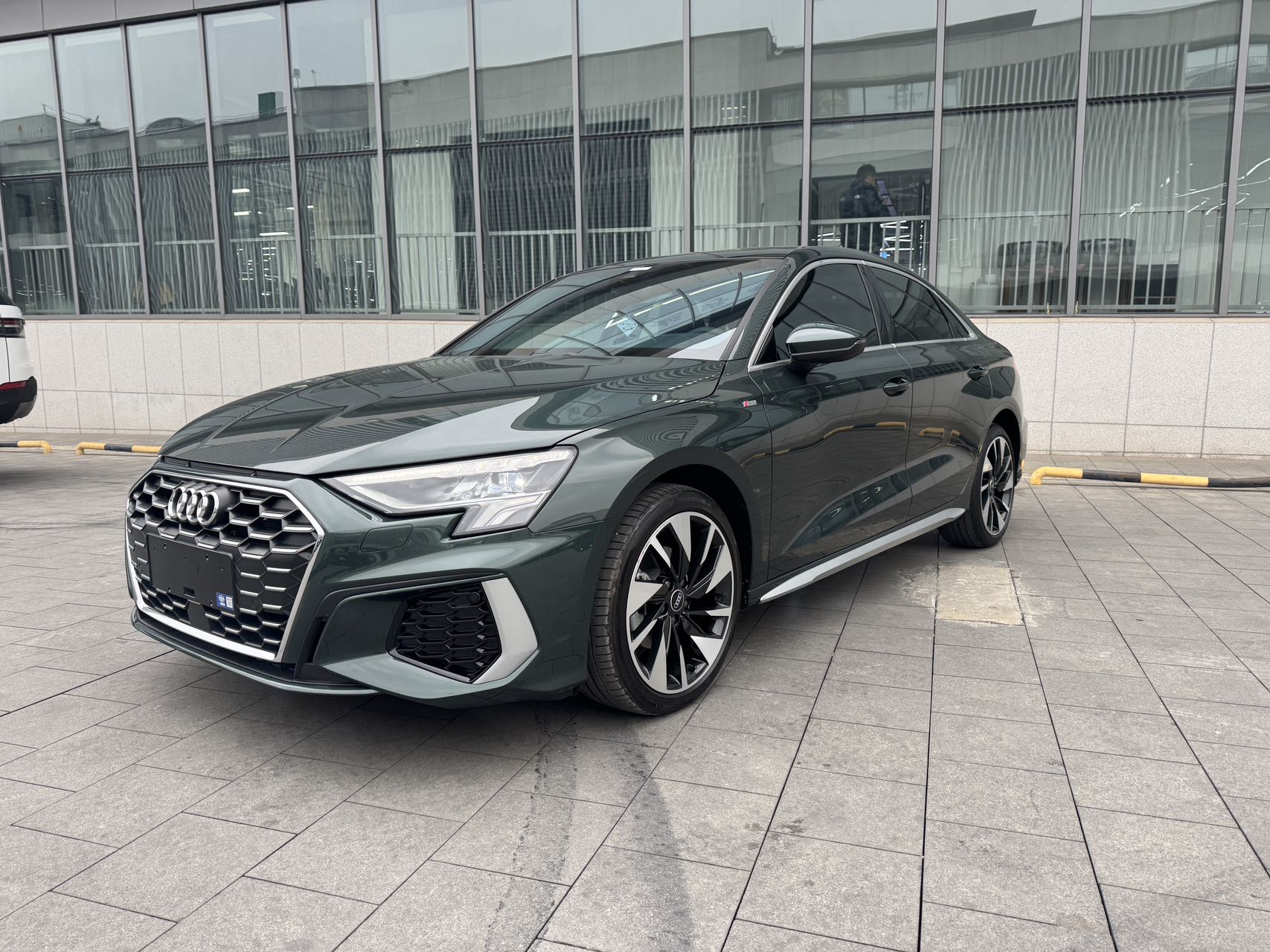 Audi A3L 2024 Limousine 35TFSI Мода Спорт