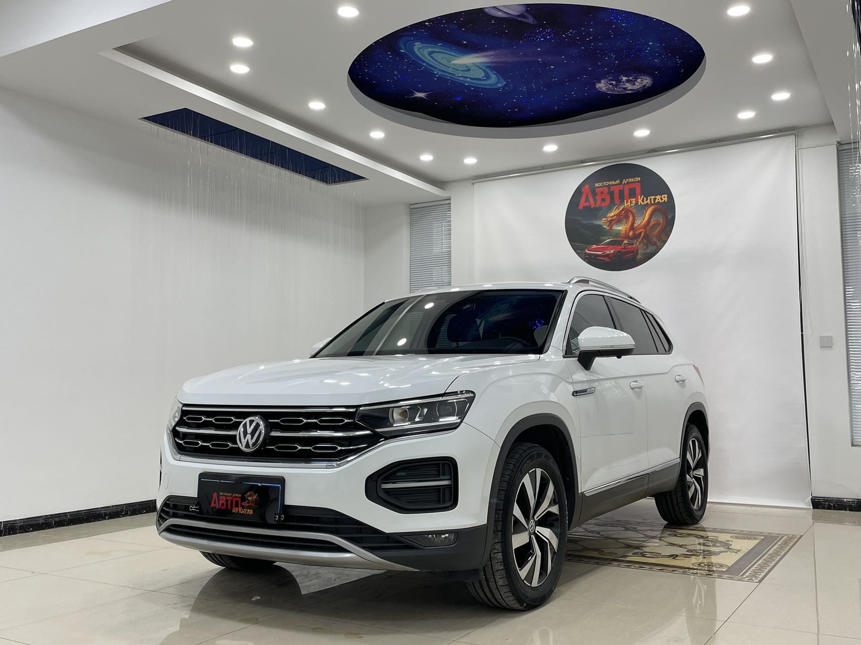 Volkswagen Tayron 2022 280TSI Двухколесный привод, роскошная интеллектуальная версия