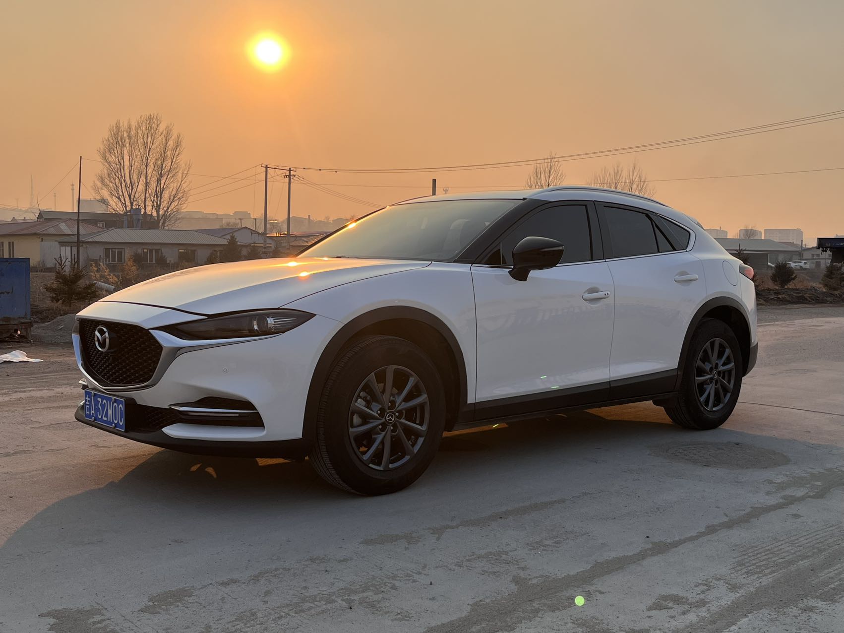 Mazda CX-4 2021 года, версия 2.0 Blue Sky Premium