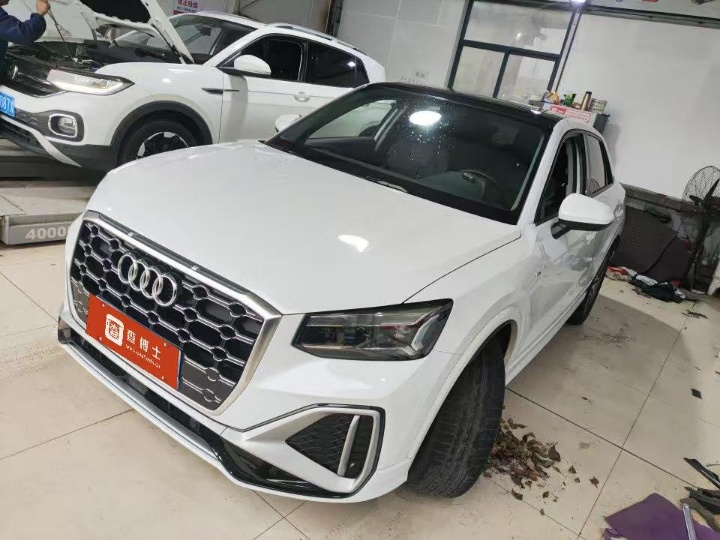 Audi Q2L 2022 35TFSI Fashion Dynamic