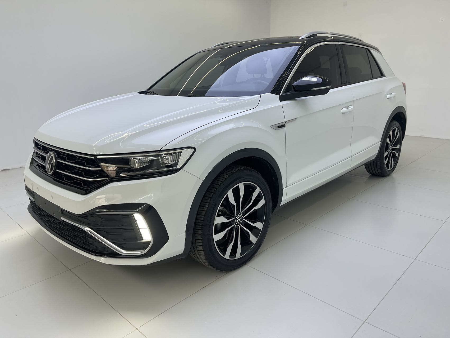 Volkswagen Tange 2022 280TSI DSG Полный привод R-Line Pro PLUS