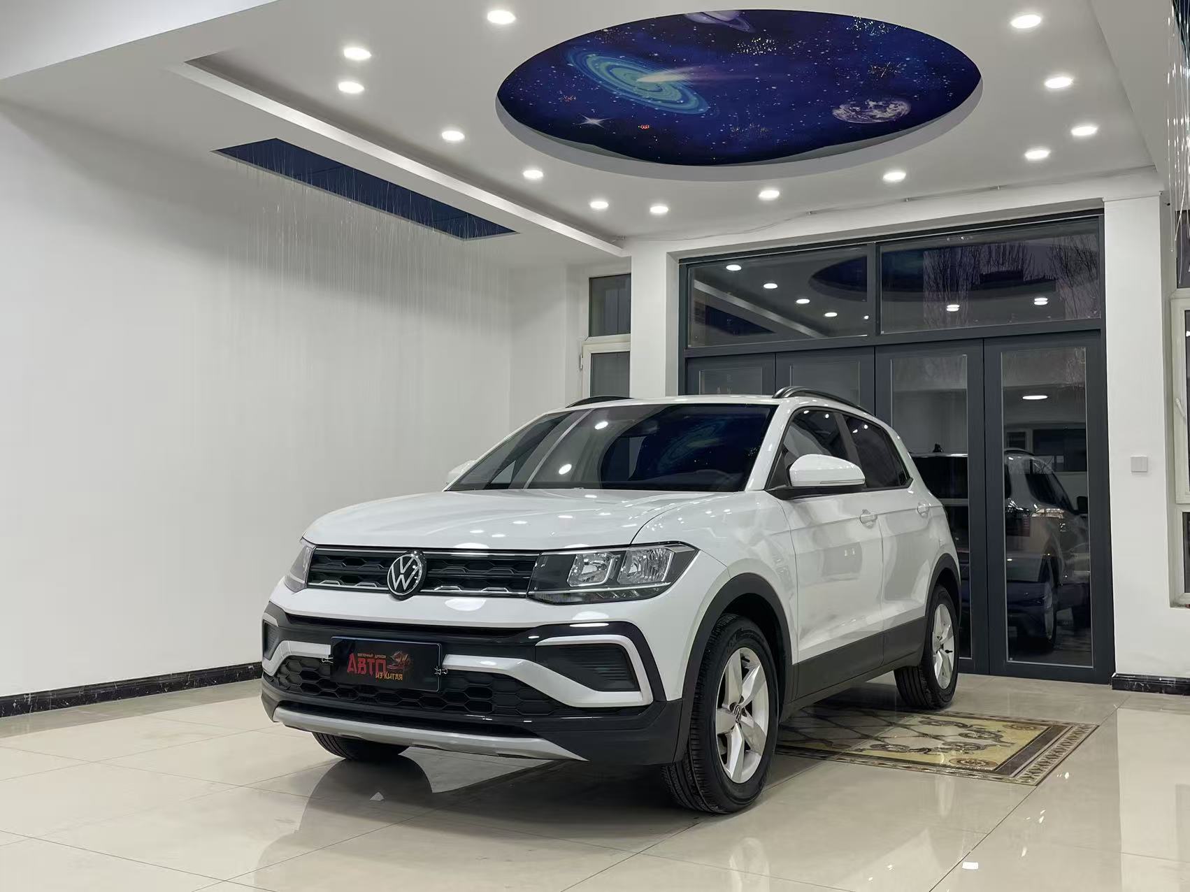 Volkswagen T-Cross 2022 года выпуска, 1.5L, автомат, стильная версия