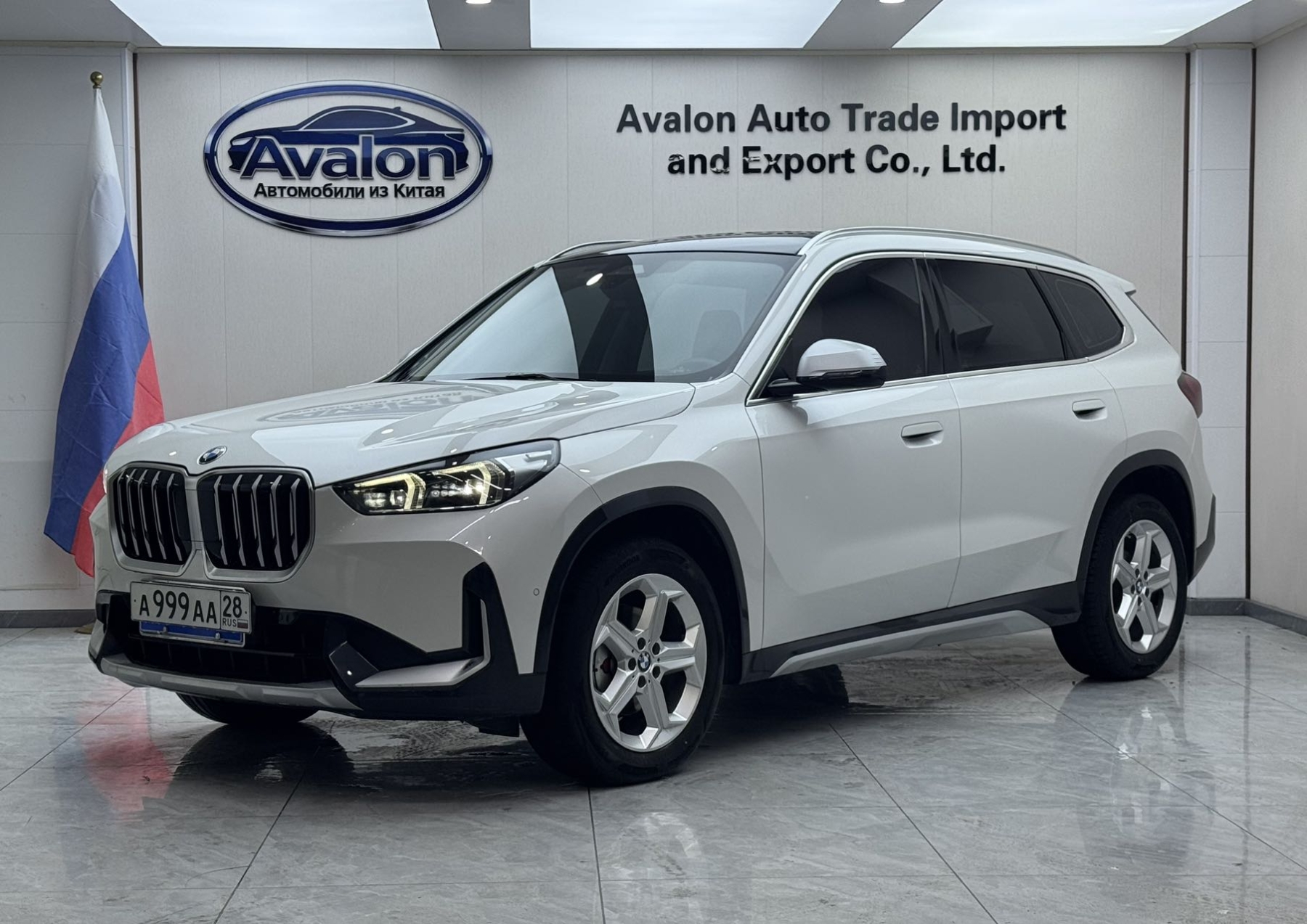 BMW X1 2023 года, версия sDrive20Li, комплект дизайна X