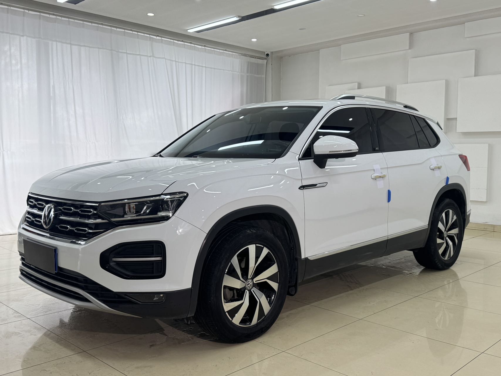 Volkswagen Tayron 2020 года, 330TSI, передний привод, роскошная версия с интеллектуальным подключением Pro