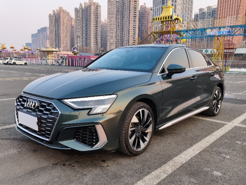 Audi A3 2023 модель A3L Limousine 35 TFSI стильная спортивная версия
