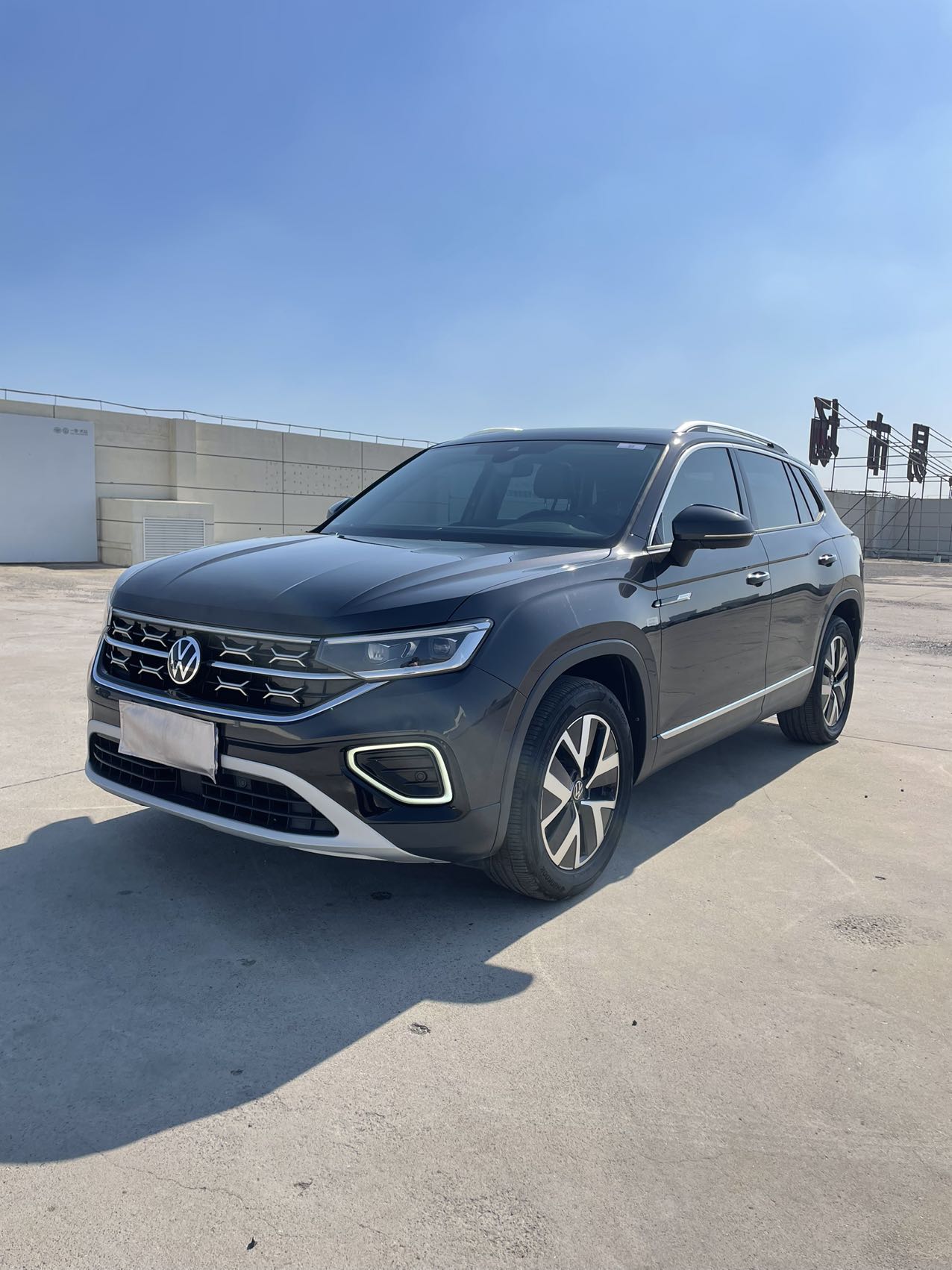 Volkswagen Tayron 23 1.4T280 Luxury PLUS Advanced Edition