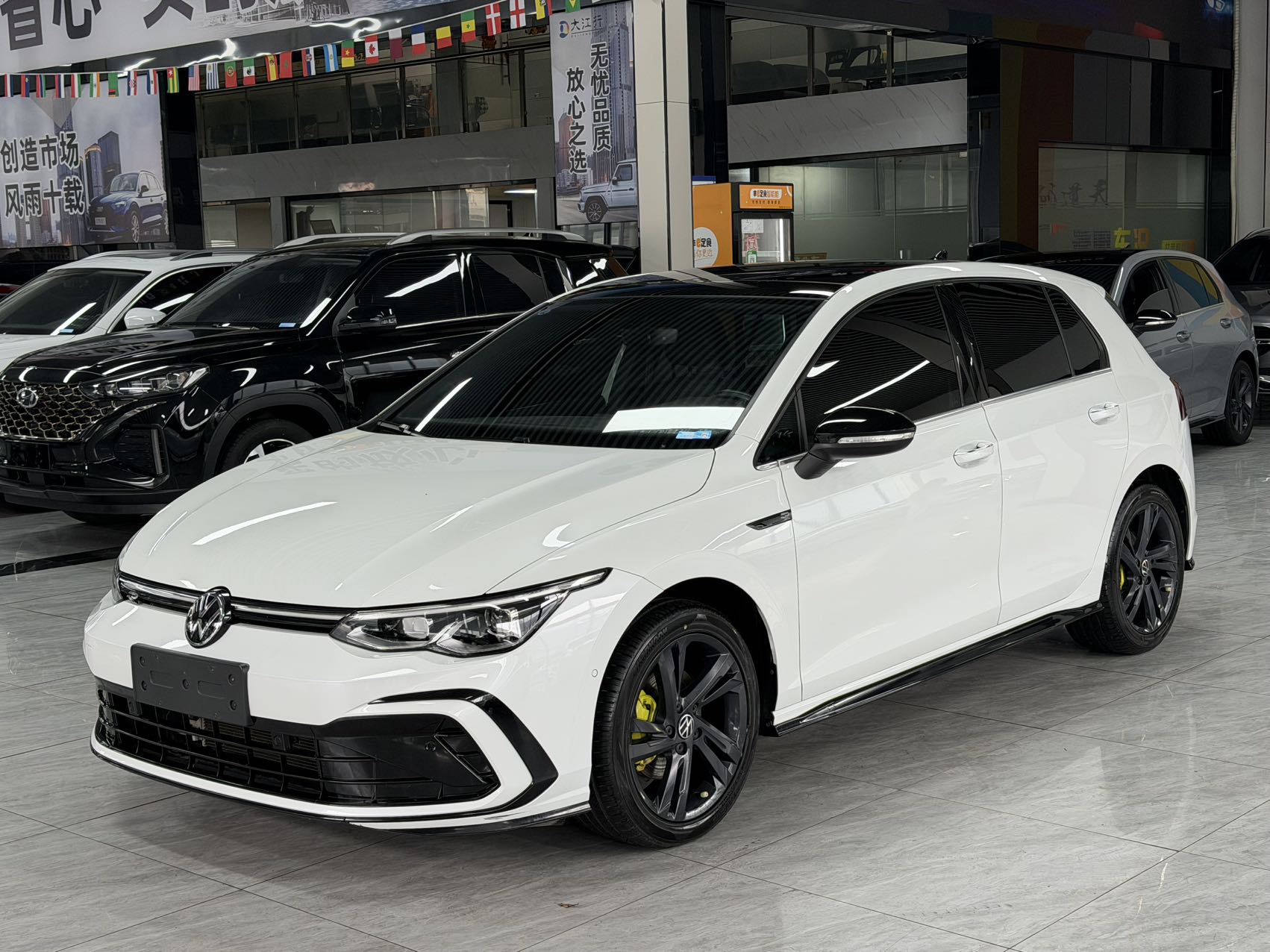 Volkswagen Golf 2023 280TSI DSG R-Line lite