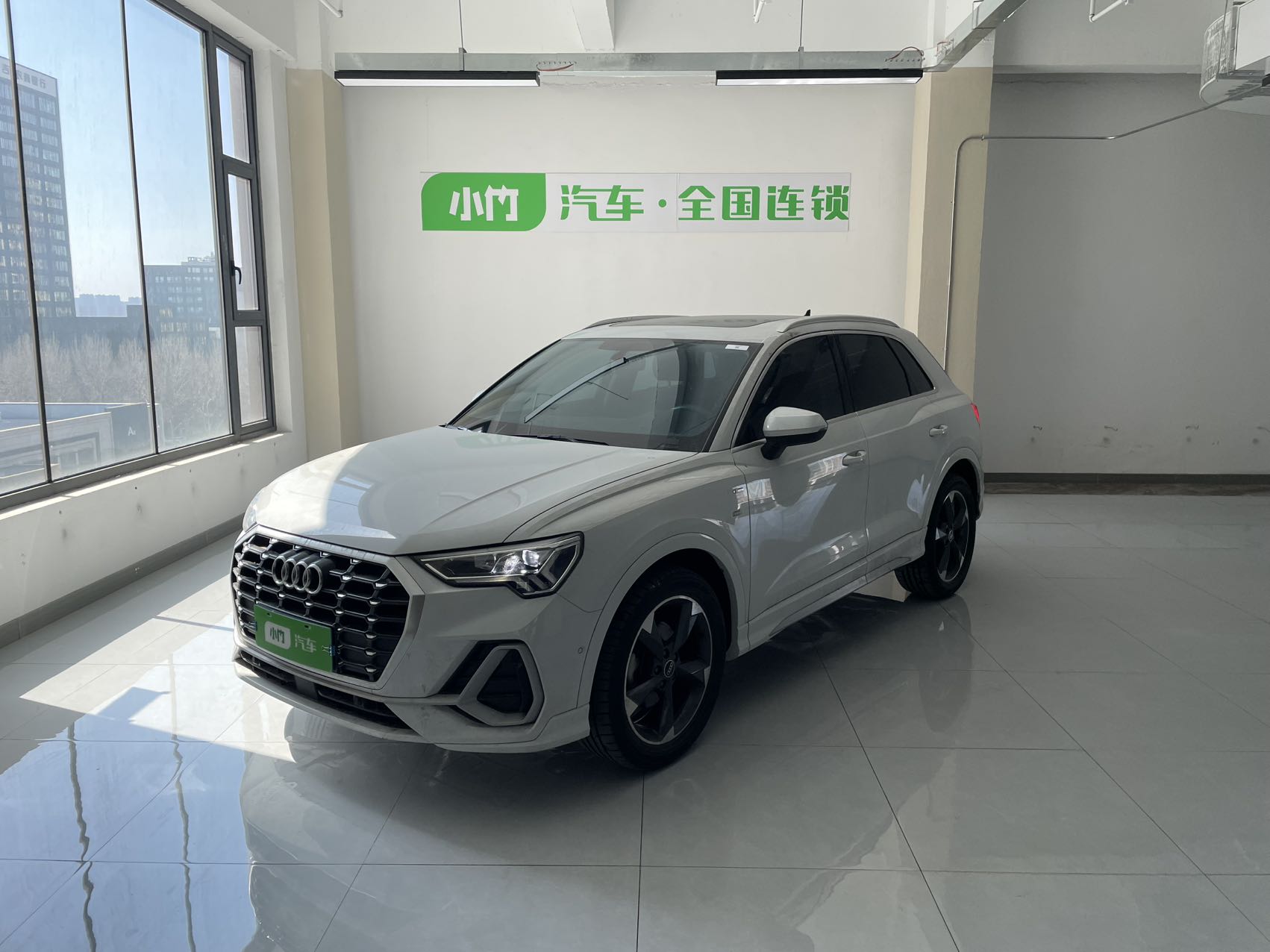 Модель 2022 года 35 TFSI Стильная и динамичная версия, стандарт выбросов Китае VI