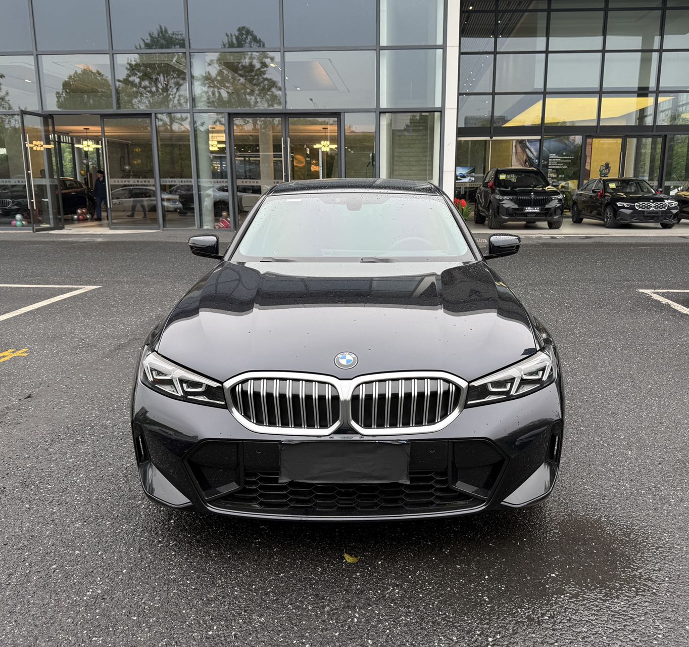 Спортивный комплект BMW 320LiM 2023 года