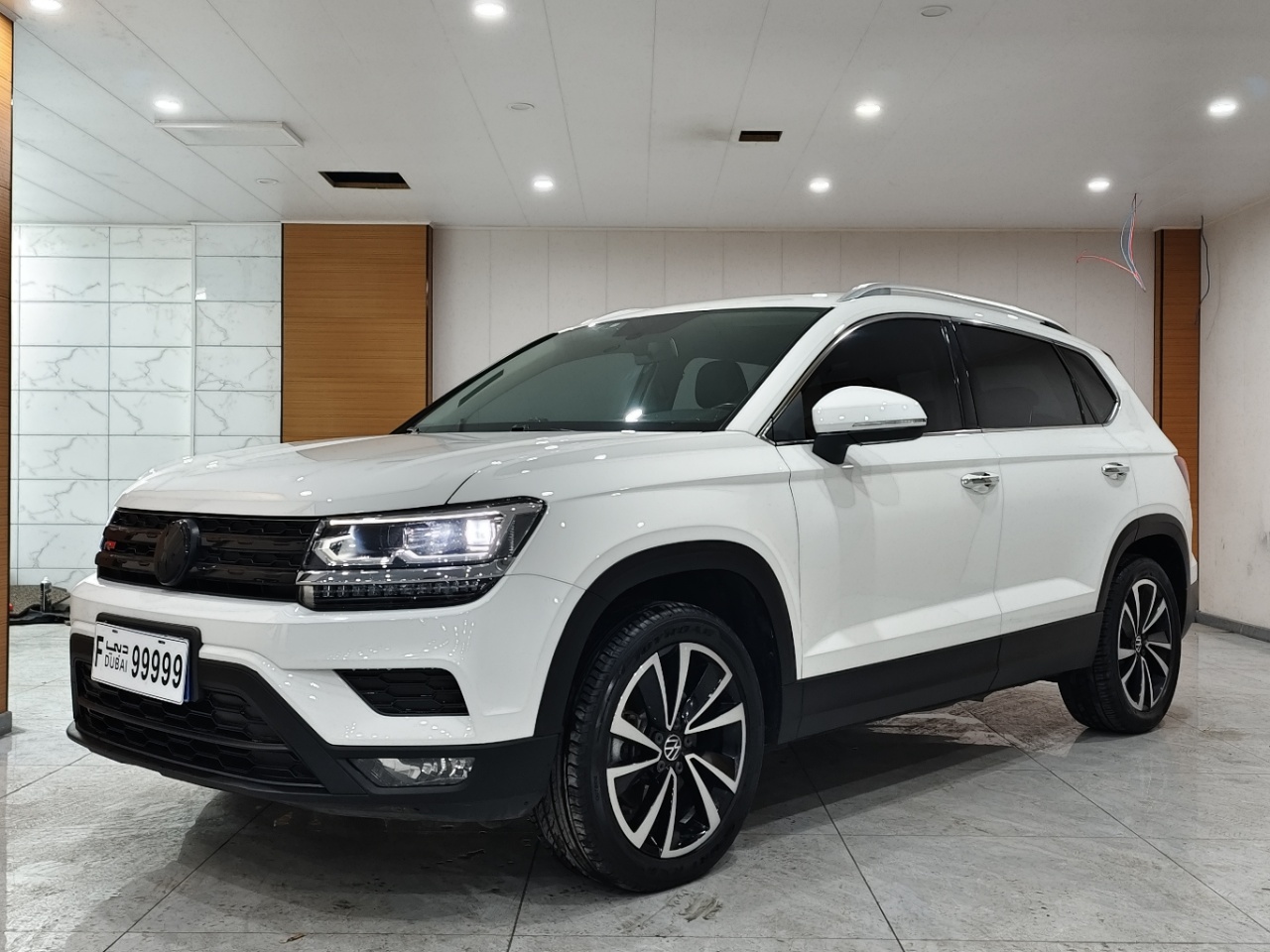 2021 модель Tharu 280 TSI двухколесный привод, версия Luxury Plus