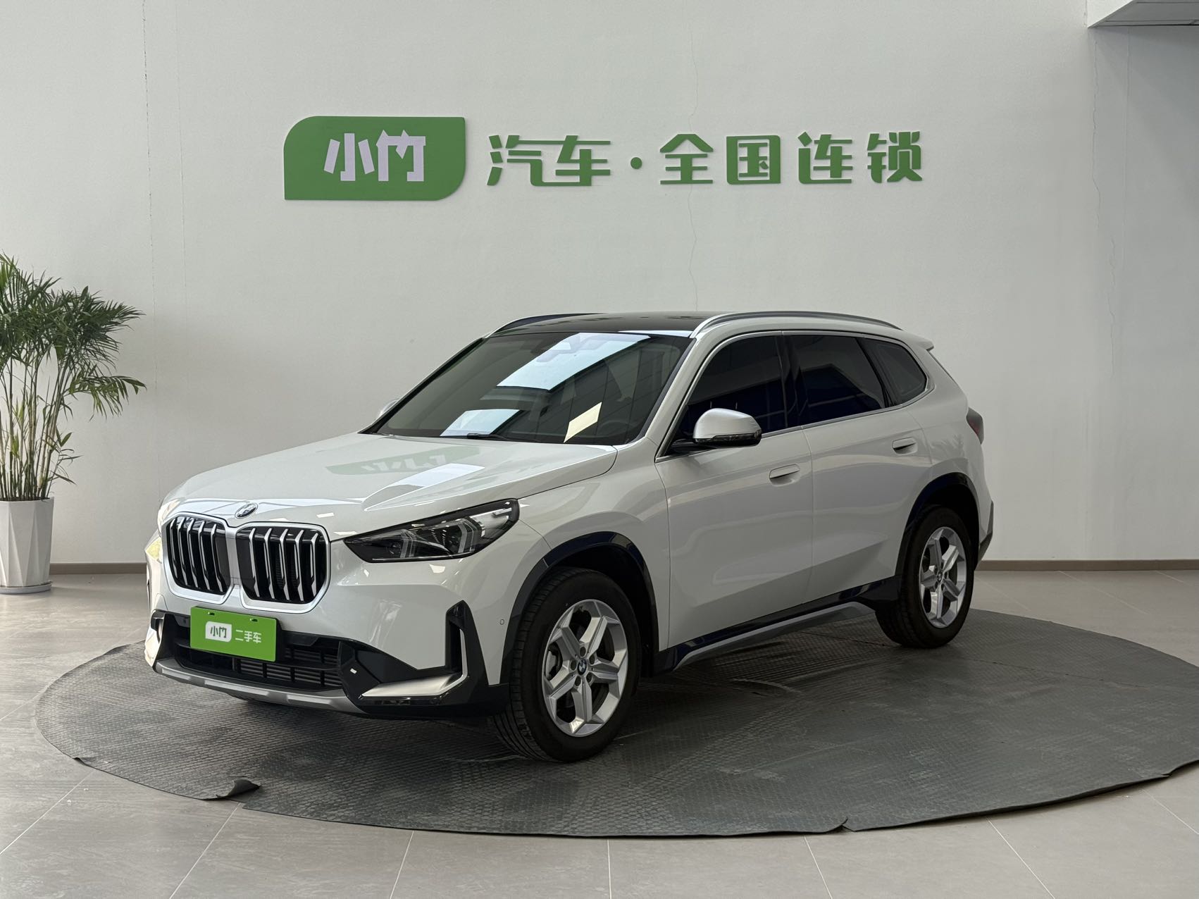 BMW X1 2024 года sDrive20Li X Design комплект