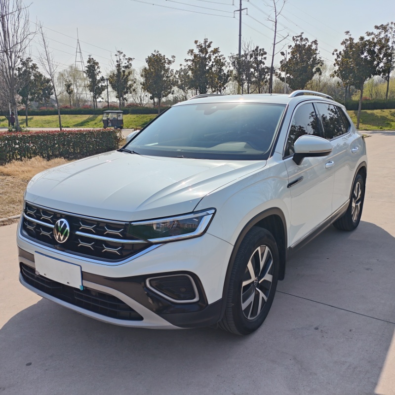 Volkswagen Tayron 2023 280TSI передний привод, версия Luxury Plus улучшенная