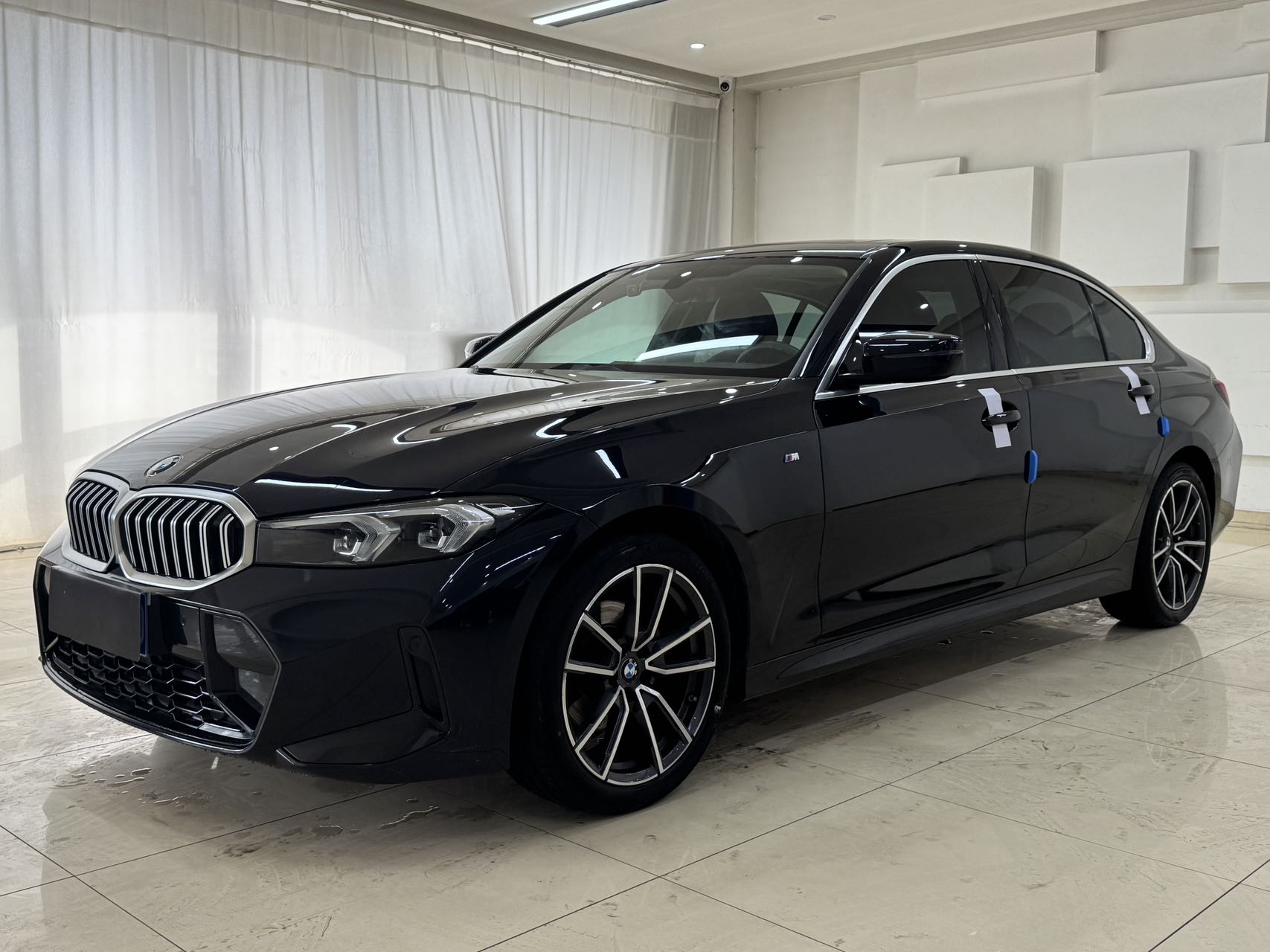 BMW 3 серии 2023 г., 320Li, спортивный пакет M