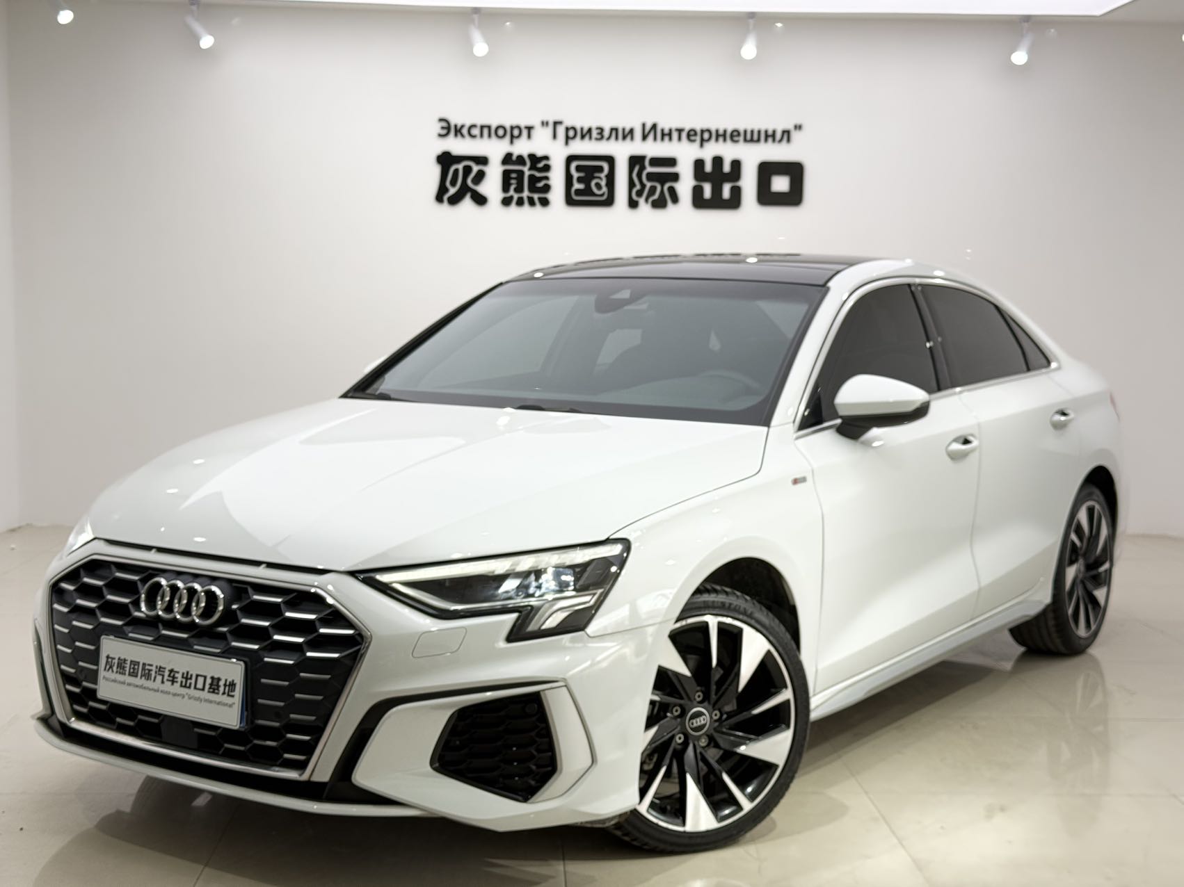 22 модель A3L Limousine 35TFSI стильная спортивная версия