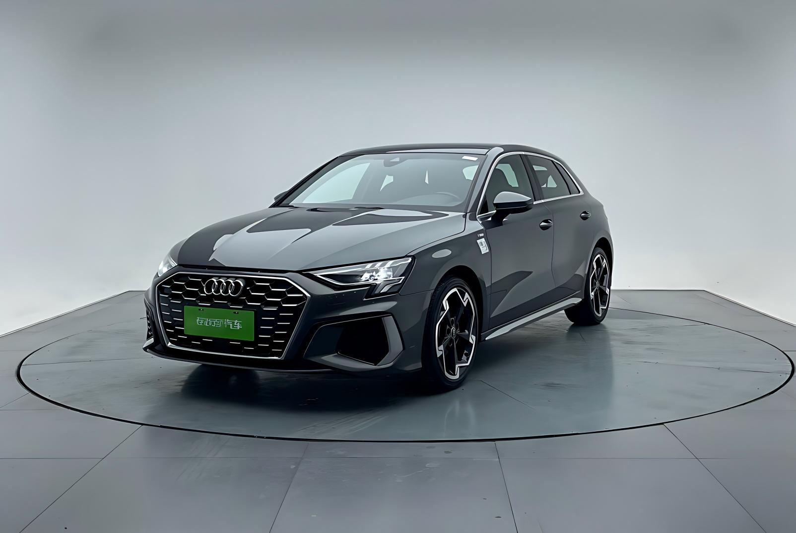 Audi A3 2023 Sportback 35 TFSI Luxury Sport
