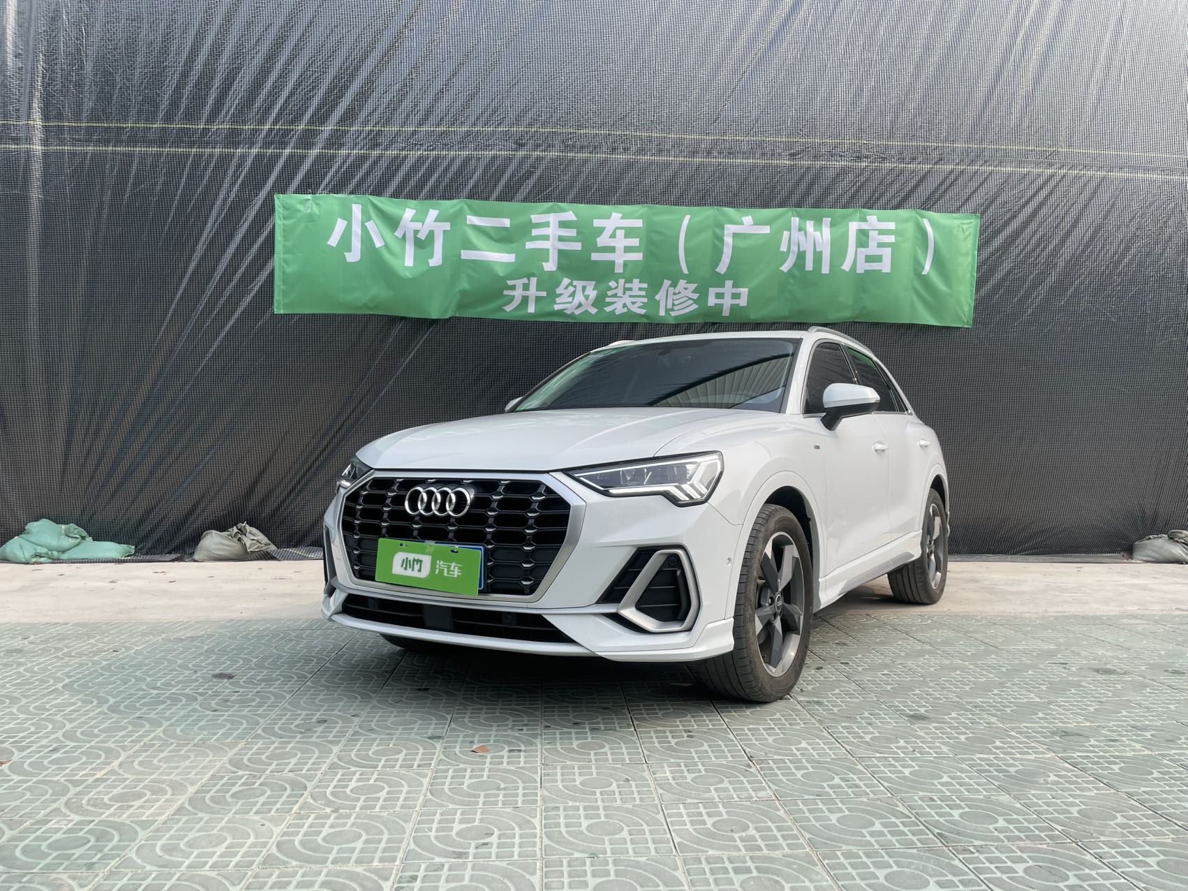 Audi Q3 2023 года 35 TFSI модификация Stylish Sport