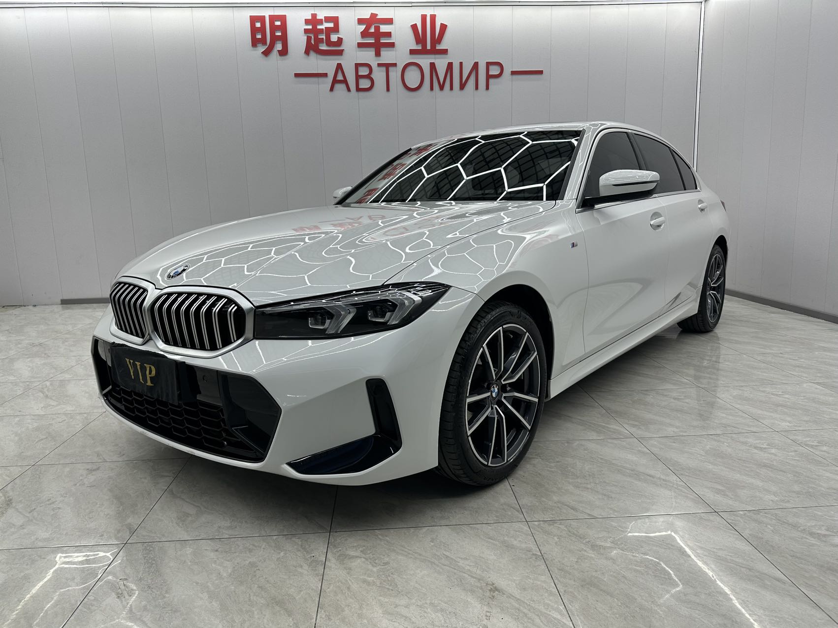 BMW 3 серии 2023 г., 320Li, спортивный пакет M