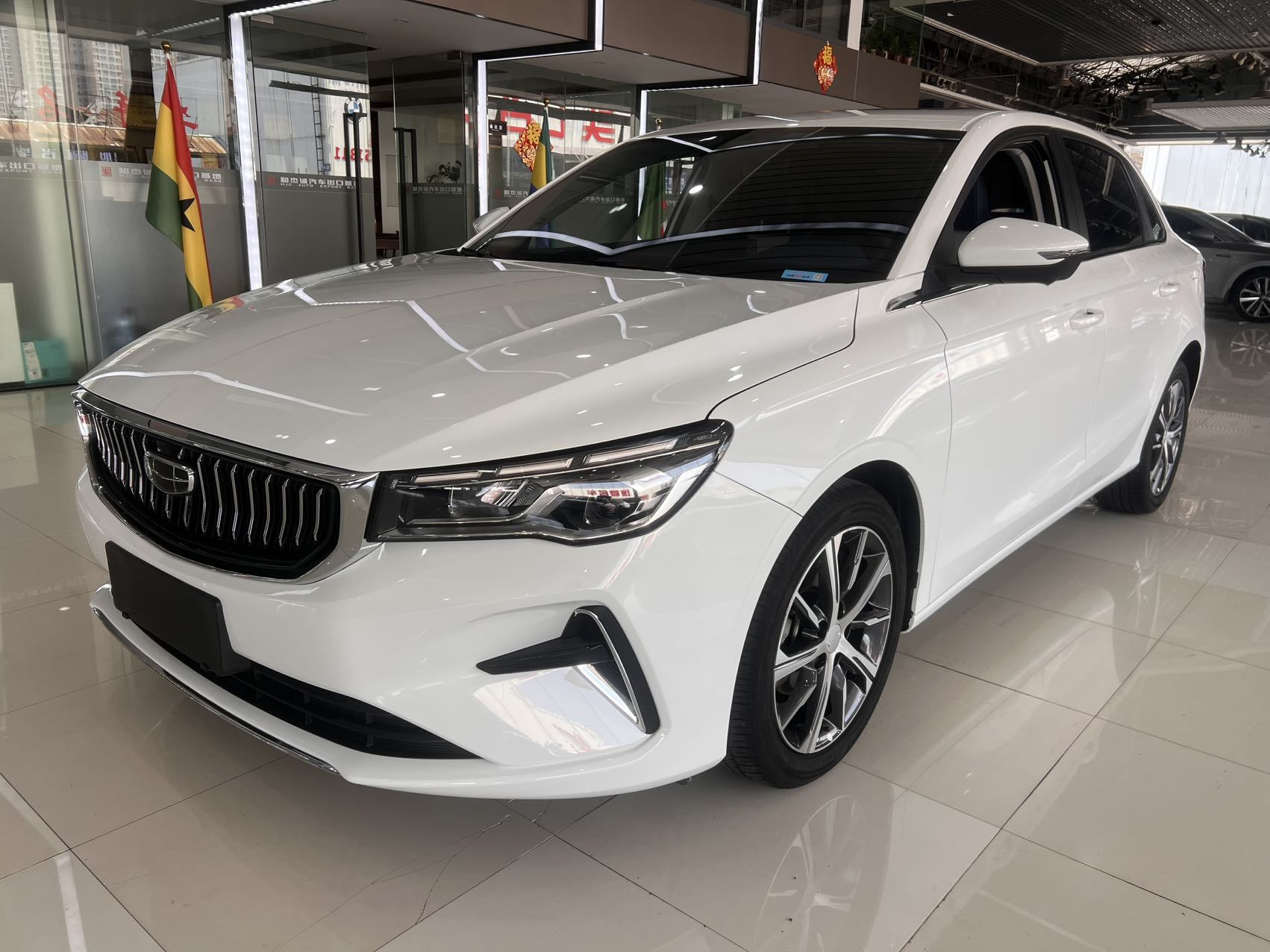 Флагман Geely Emgrand 22 4-го поколения