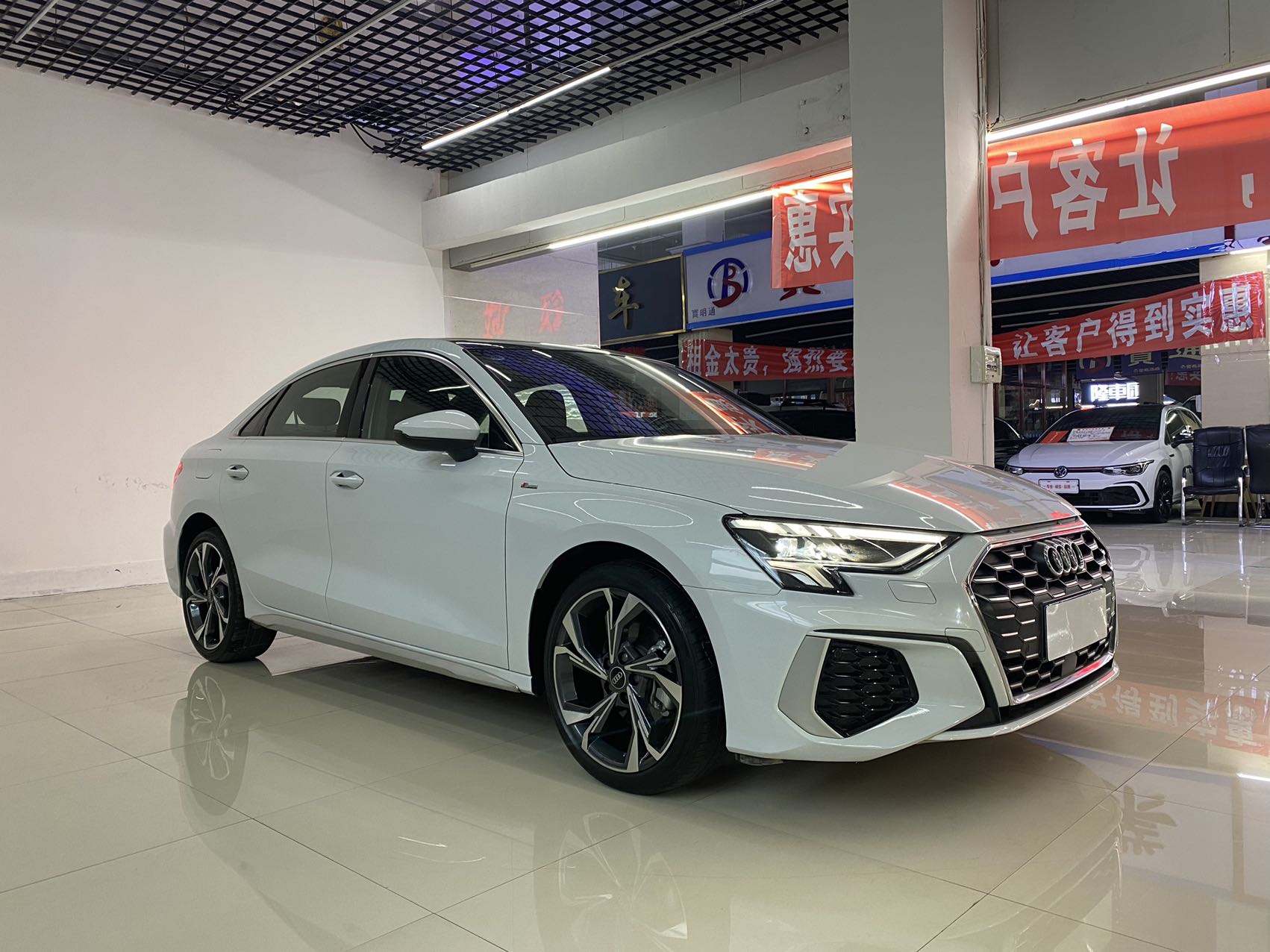 23 A3L Лимузин 35 TFSI Luxury Sports