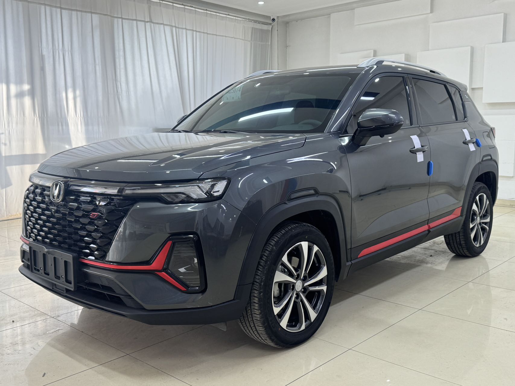 Changan CS35 PLUS 2022 модель Blue Whale NE 1.4T DCT люксовая версия