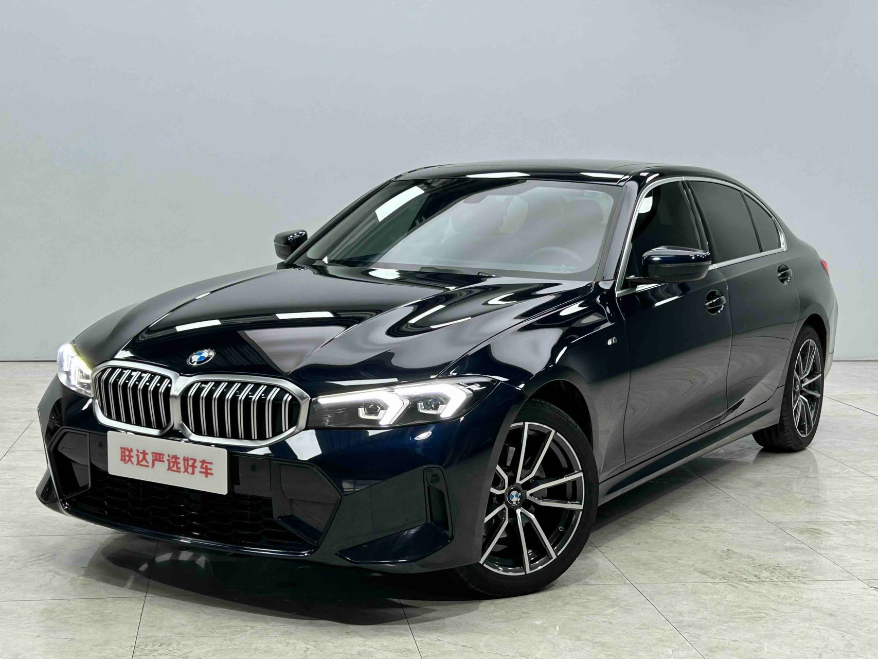 BMW 3 серии 320Li M пакет спортивного оборудования 2023 года