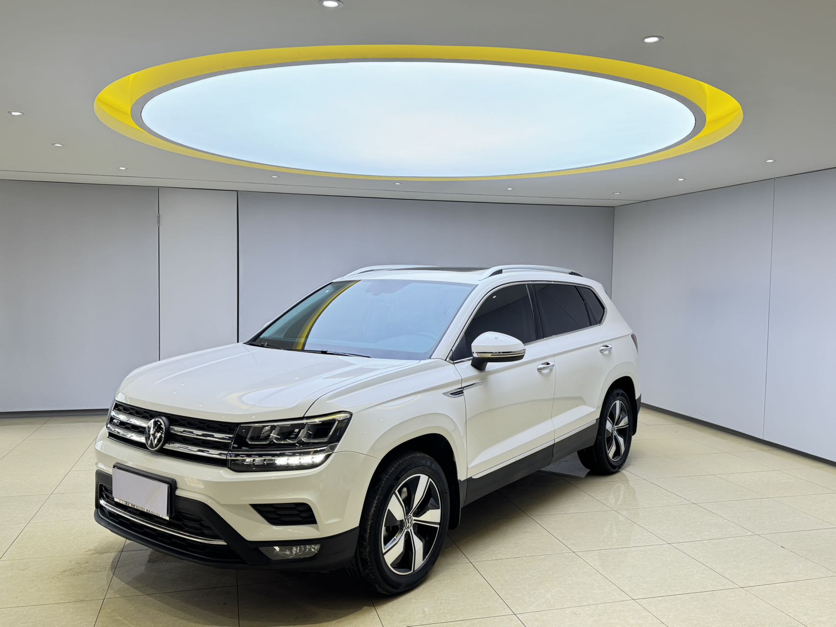 Volkswagen Tayron 2022 года, 280TSI, передний привод, версия Comfort