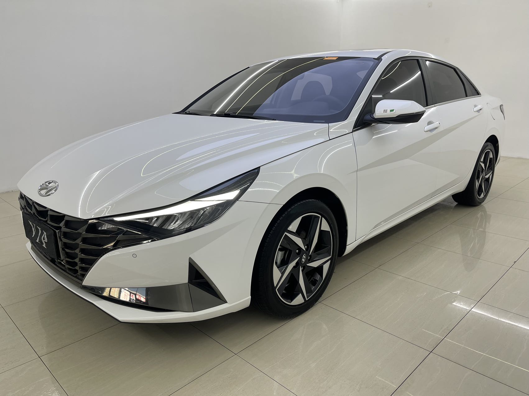 Hyundai Elantra 2022, 1.5L CVT GLX Elite
