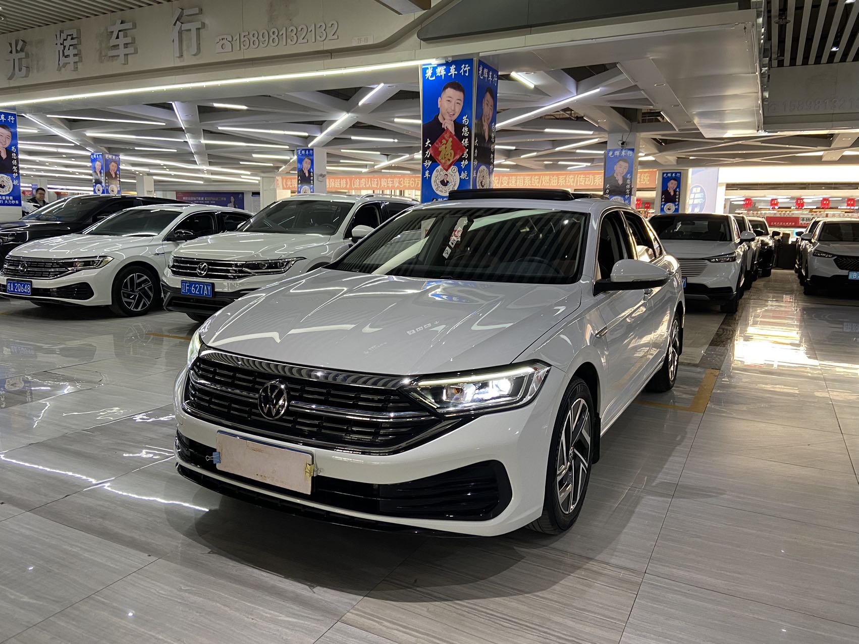 Модель 2023 Volkswagen Sagitar 280TSI DSG Advance Plus