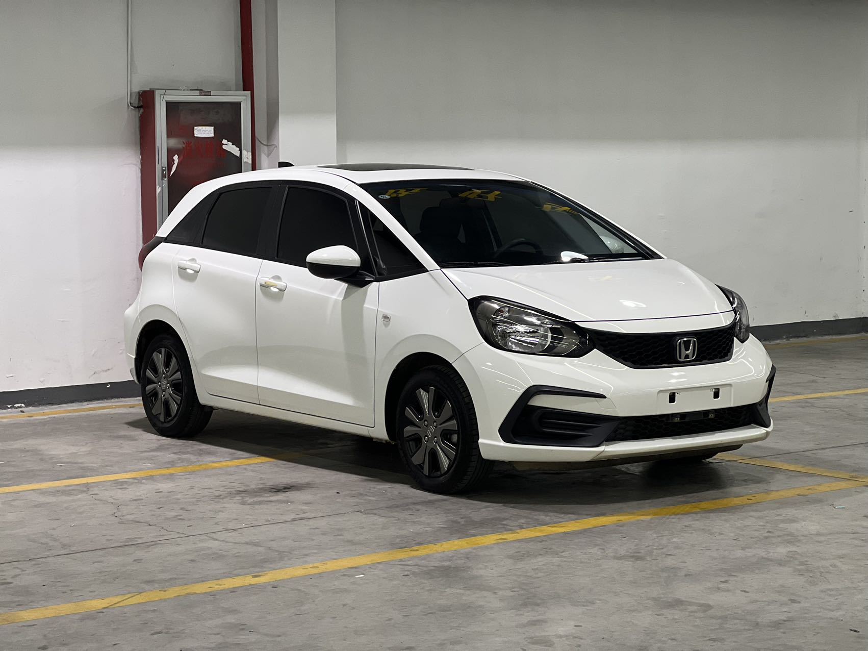 Honda Fit 2022 модель 1.5L CVT версия с люком и стилем