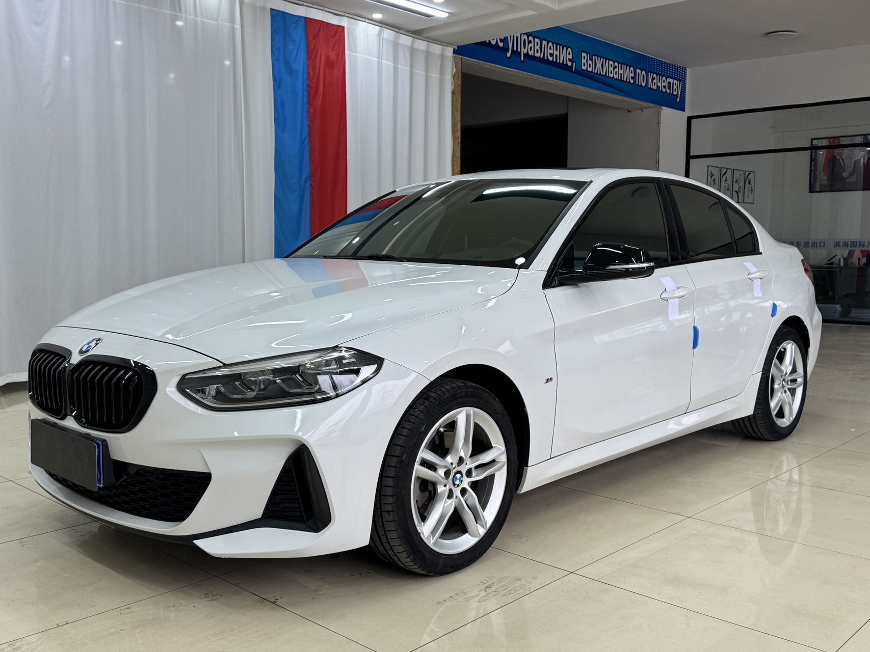 BMW 1 серии 2021 года 120i M Sport Shadow Edition Китайский стандарт выбросов VI