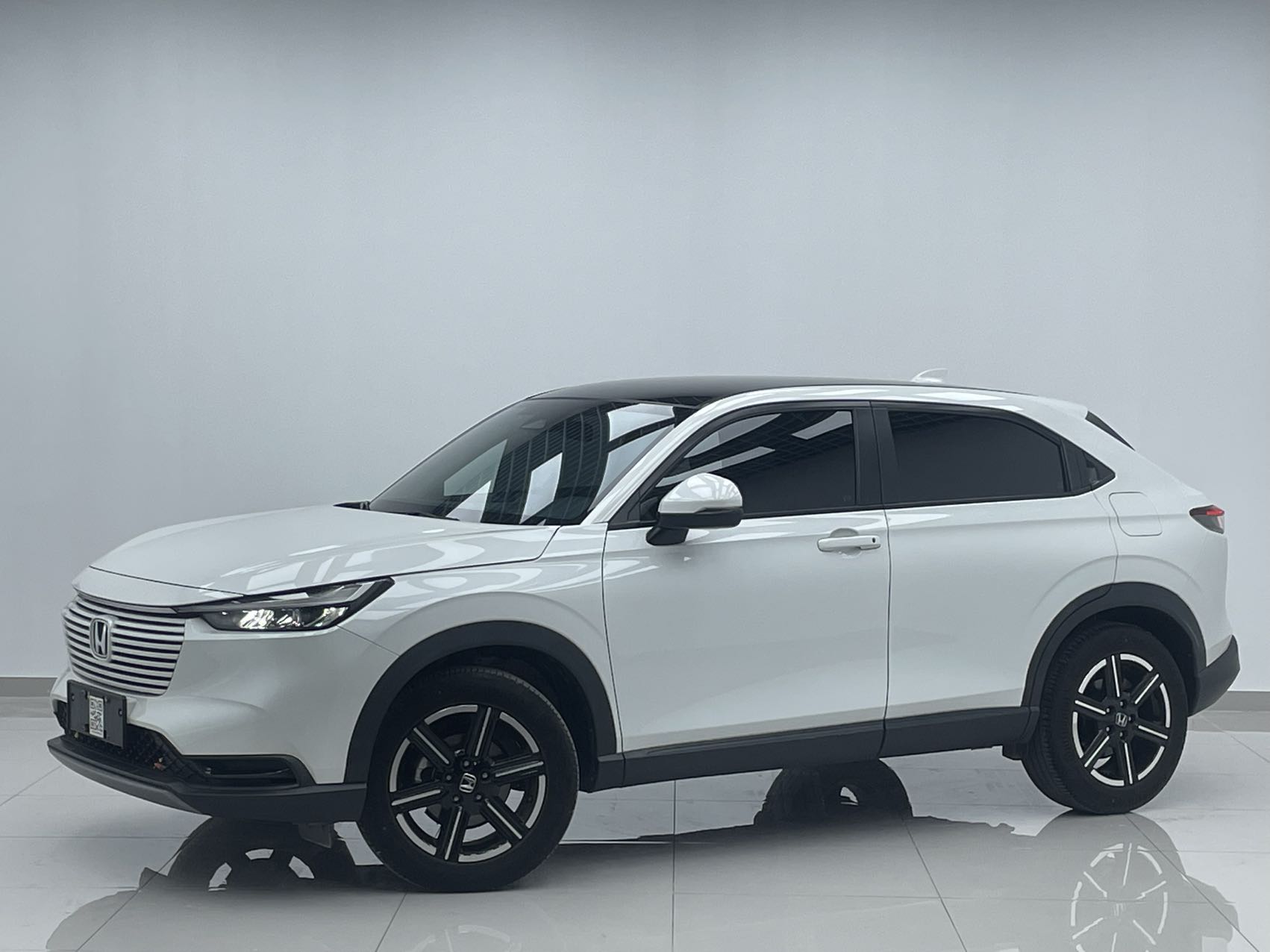 Хонда Везел 2023 1.5Л CVT Пионер