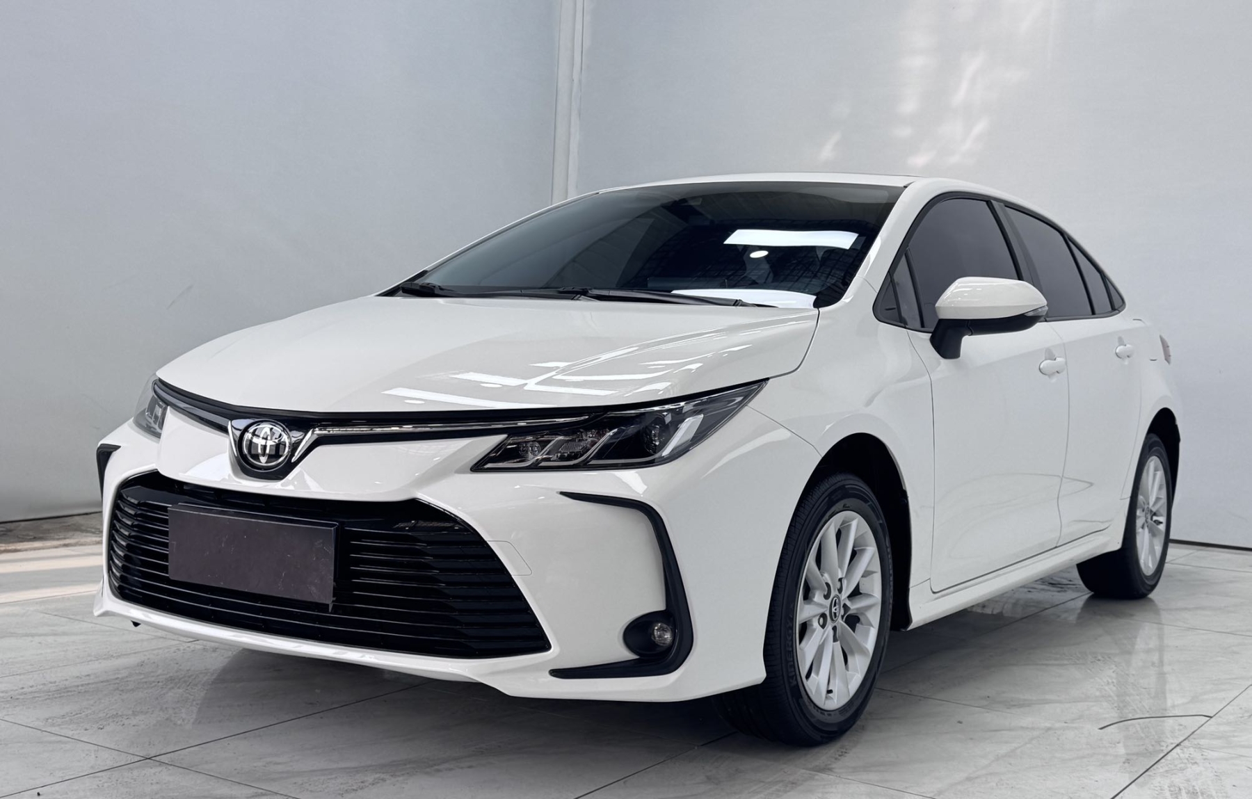 Toyota Corolla 2021 года, 1.2T S-CVT, версия Elite PLUS