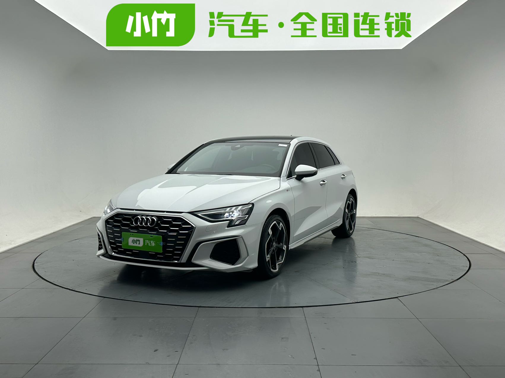 Audi A3 2023 года, обновлённая версия Sportback 35 TFSI, роскошная спортивная комплектация