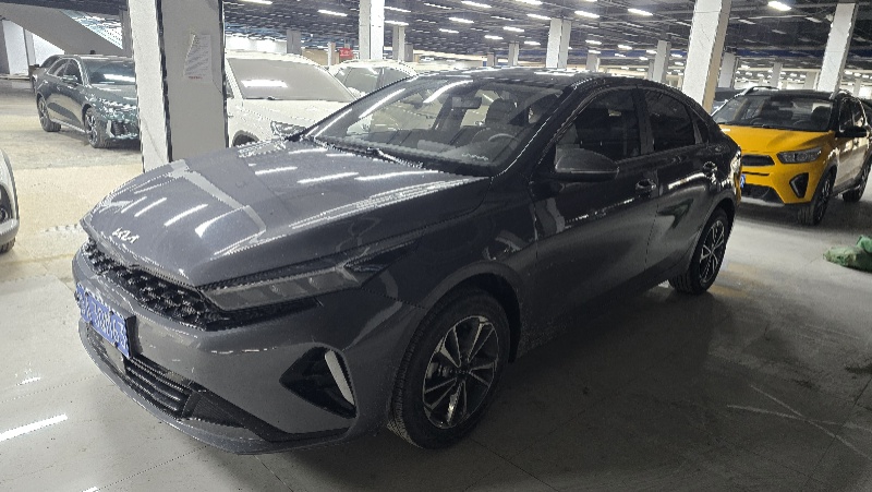 Kia K3 2023 года 1.5L CVT Люксовая версия