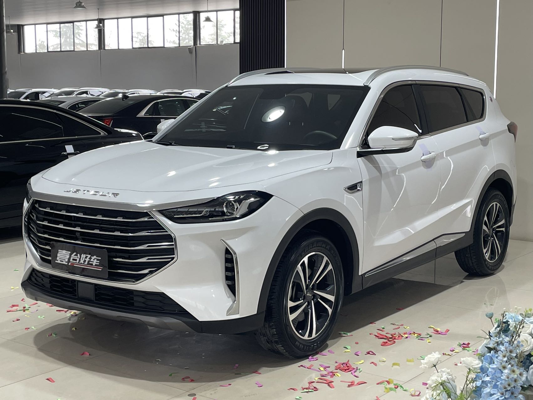 Jietu X70 Plus 2022 года, 1.5T CVT, Shan, 5 мест