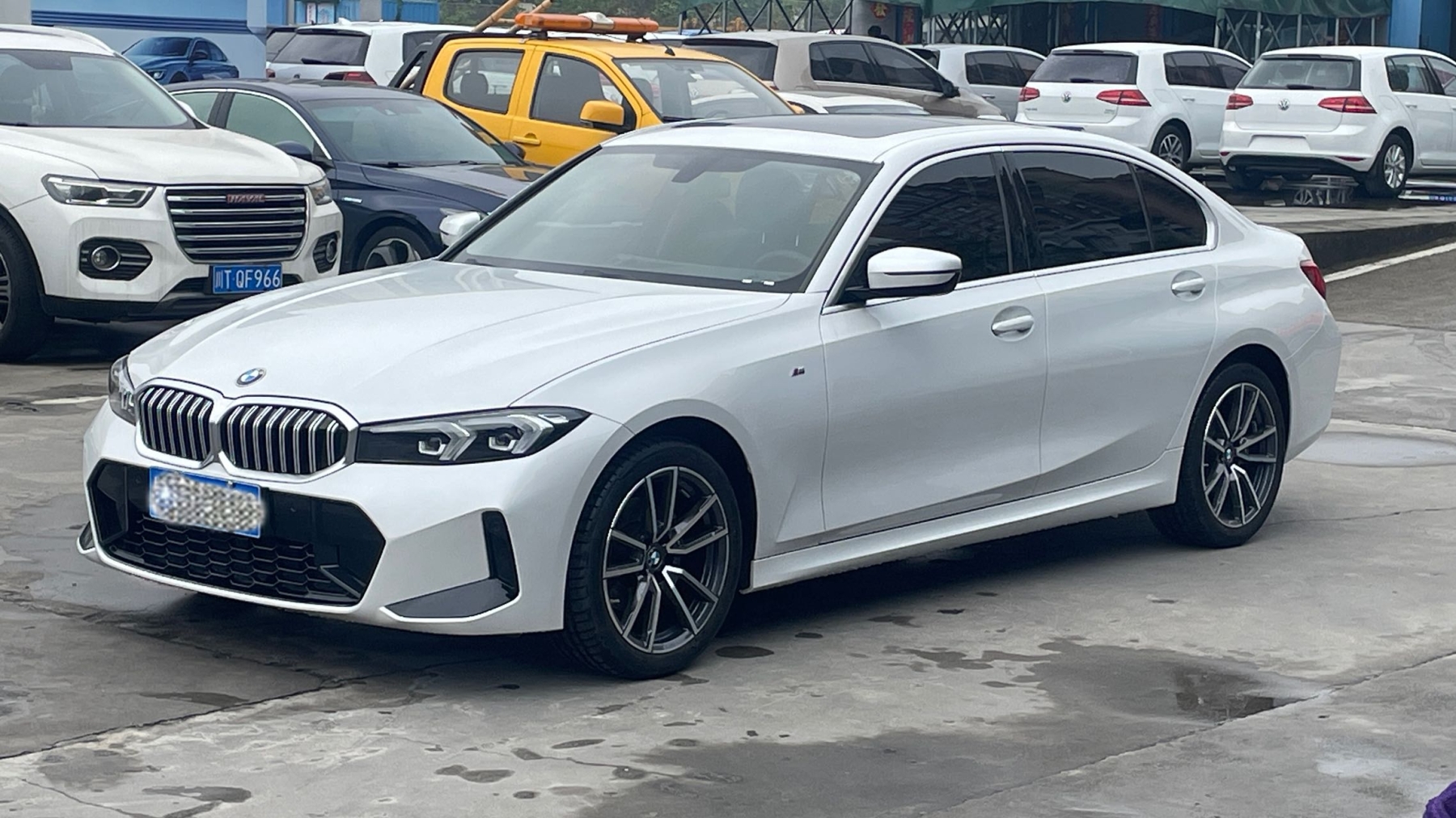 BMW 3 серии 2023 г., 320Li, спортивный пакет M