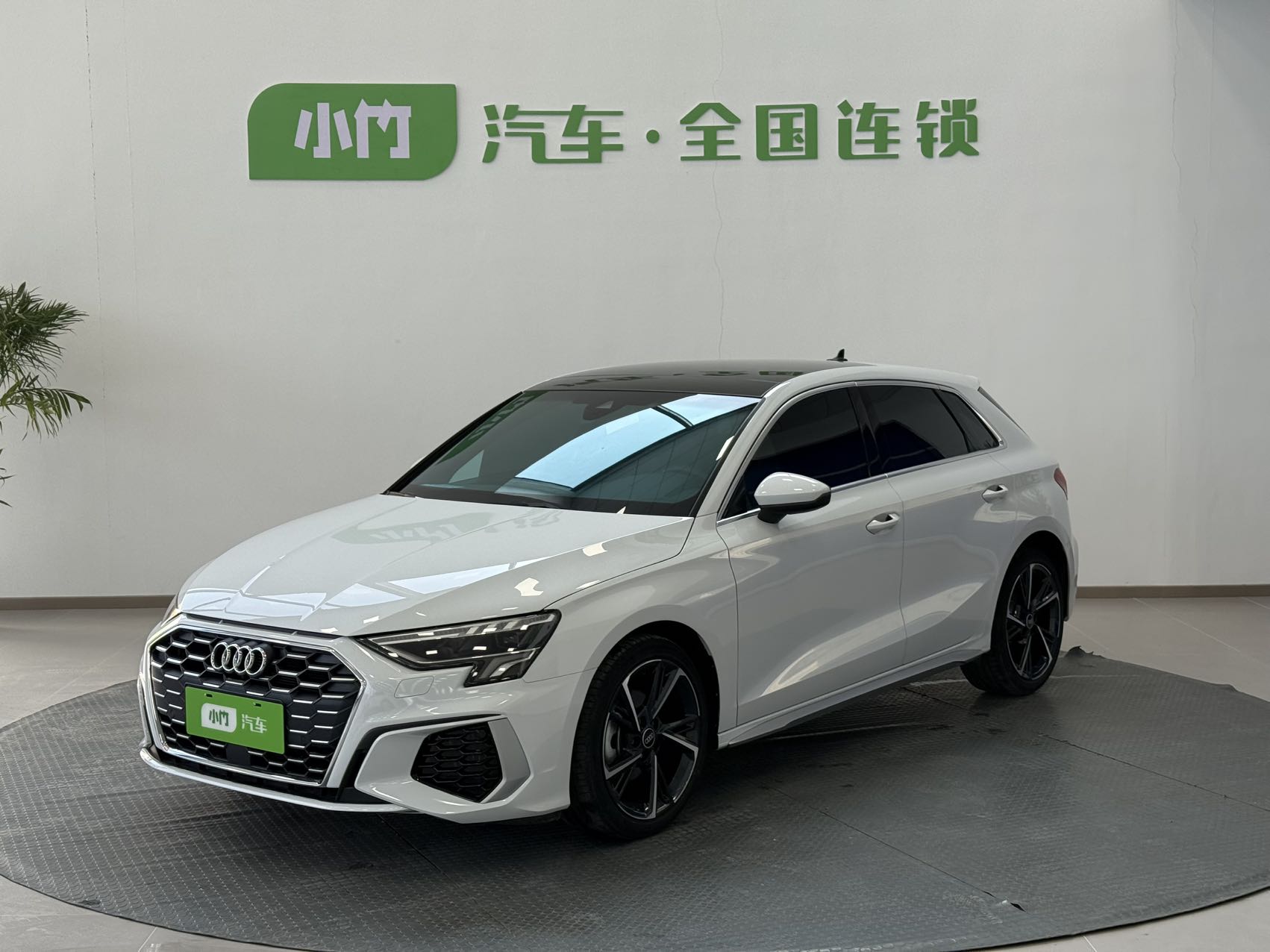 Audi A3 2023 года, Sportback 35 TFSI, стильная спортивная версия