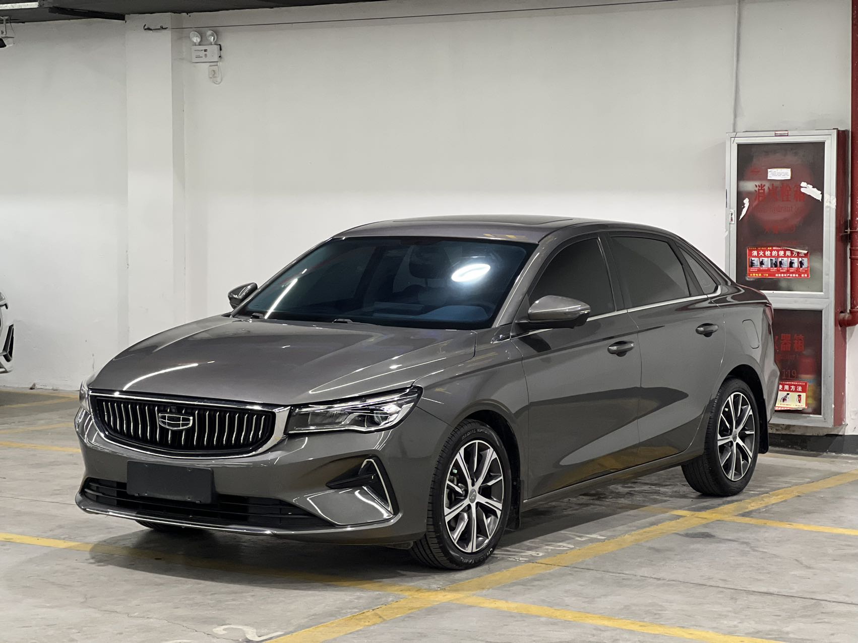 Гели Экстрем 2022 г. 4 поколение 1.5L CVT Флагманская Версия