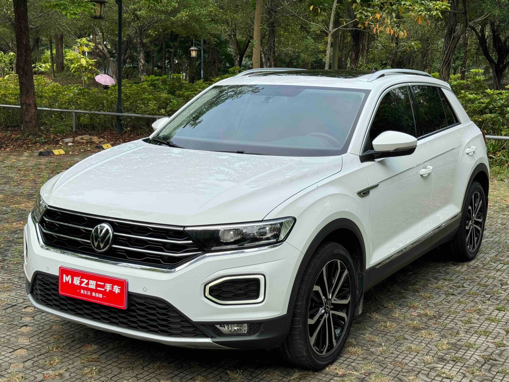 Volkswagen T-ROC Tange 2022 280TSI DSG двухколесный комфорт PLUS