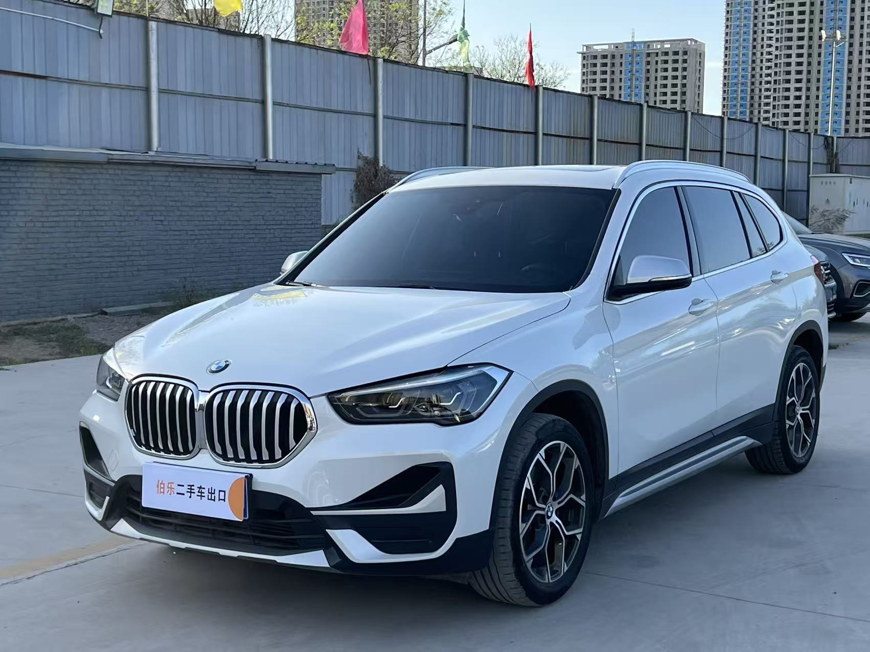 BMW X1 2022 sDrive20Li Модный вариант