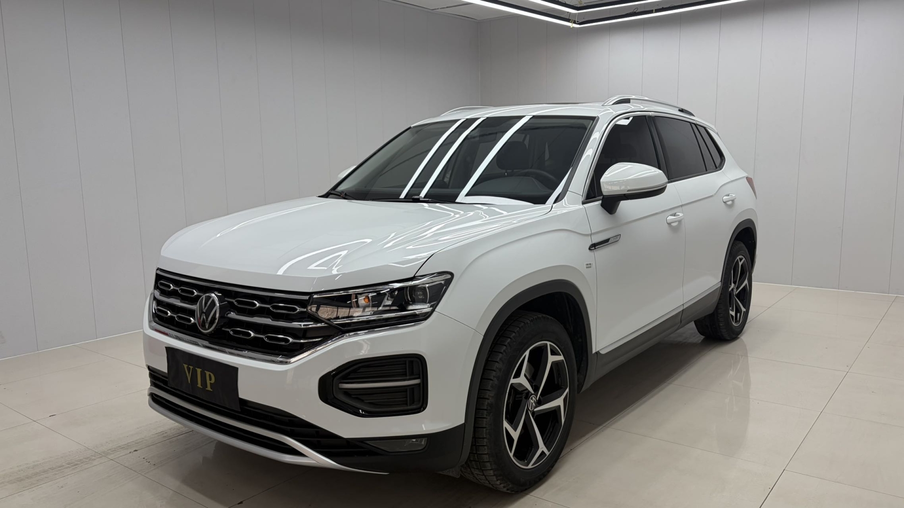 Volkswagen Tayron 280TSI 2022 года, полноприводная люксовая интеллектуальная версия