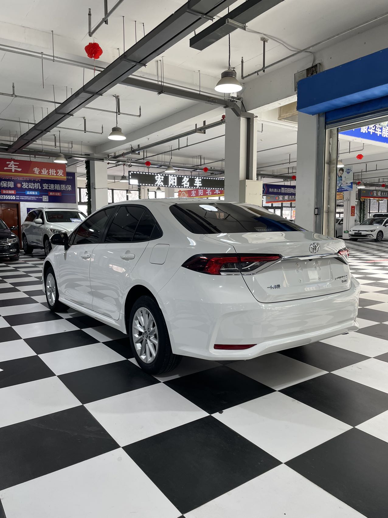 Toyota Corolla Элитный PLUS