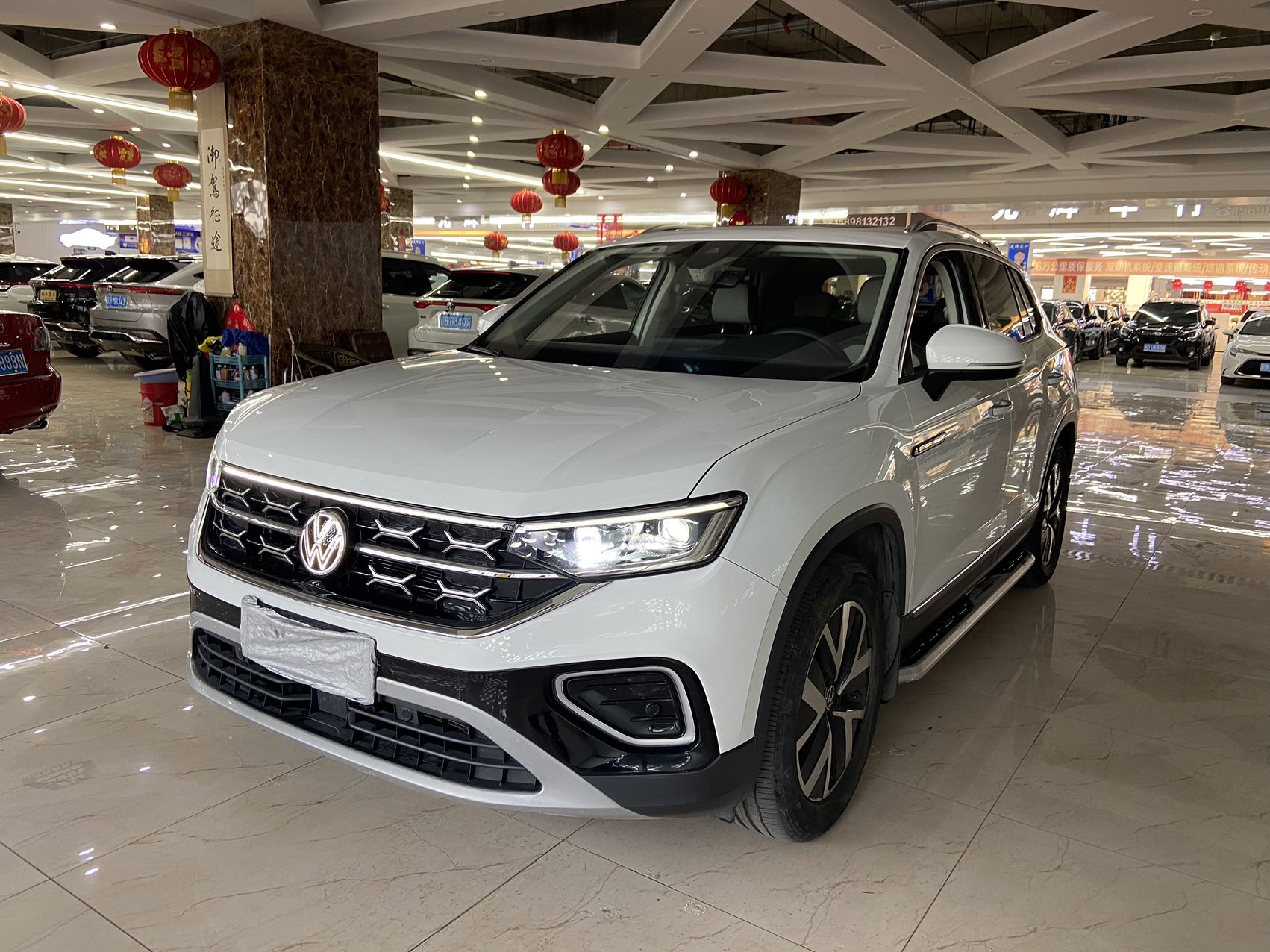 Volkswagen Tayron 2023 года, 1.4T 280TSI, передний привод, версия Luxury PLUS Advanced