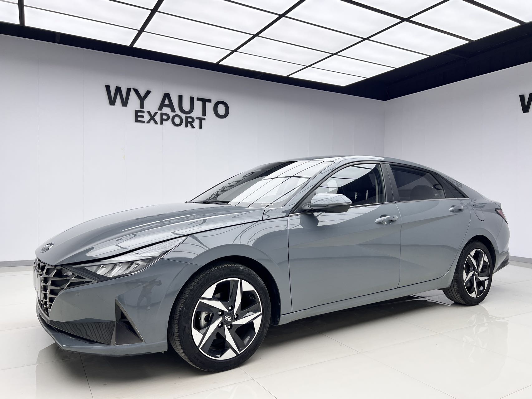 Elantra 2021 1.5L CVTLUX Премиум-версия