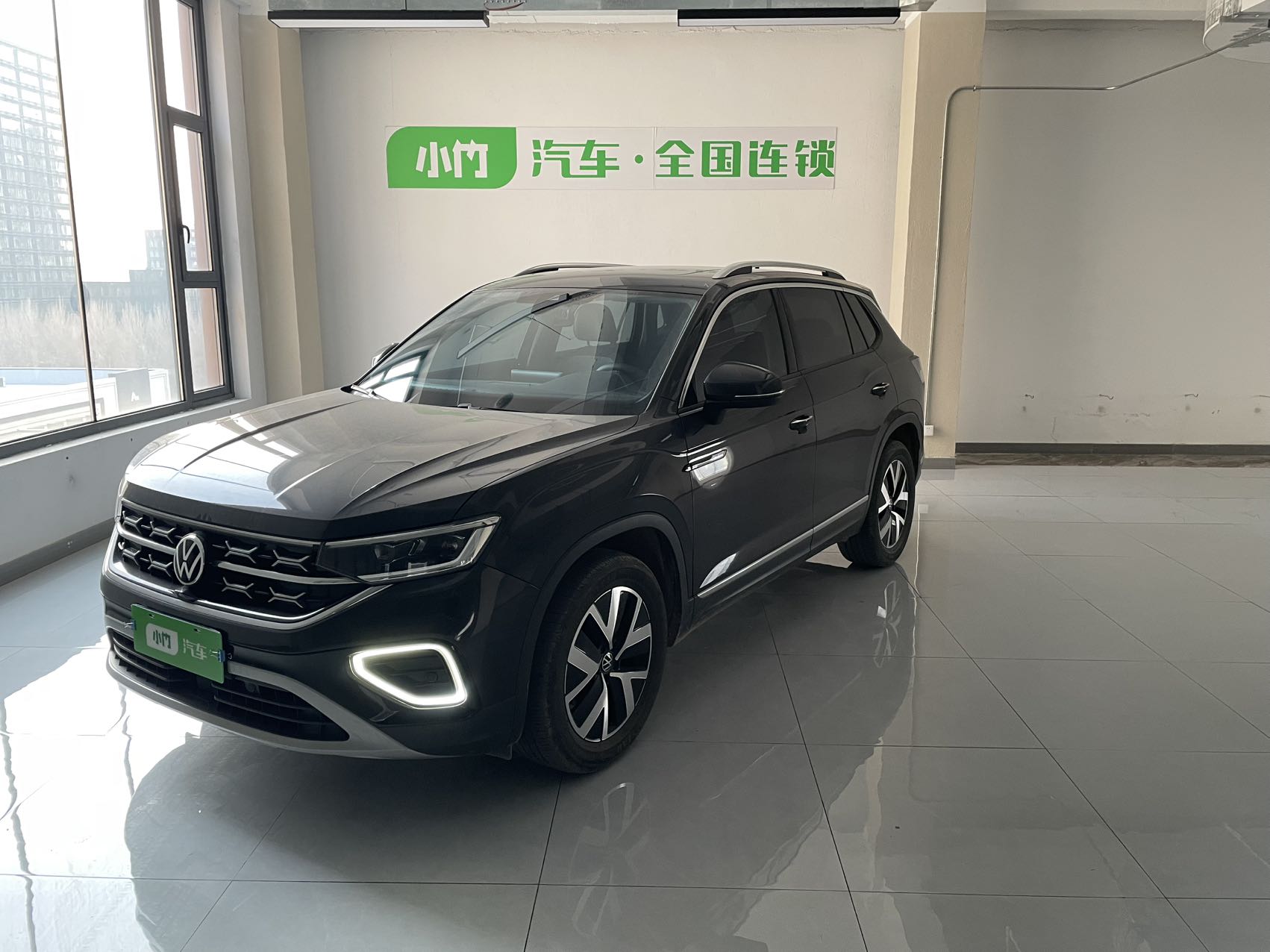 Volkswagen Tayron 2023 года, 280TSI, передний привод, версия Luxury Plus Advanced