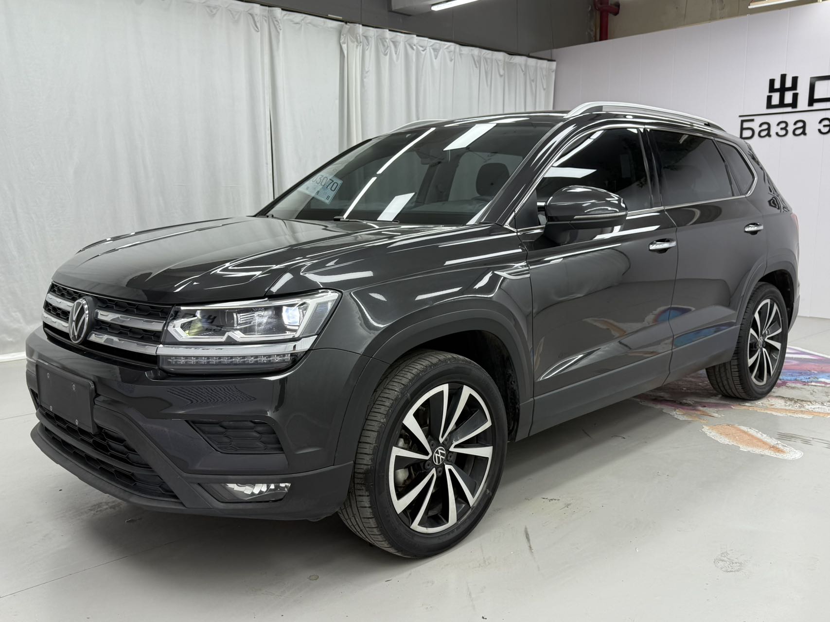 Volkswagen Touareg 2021 280TSI двухколесный роскошная версия PLUS