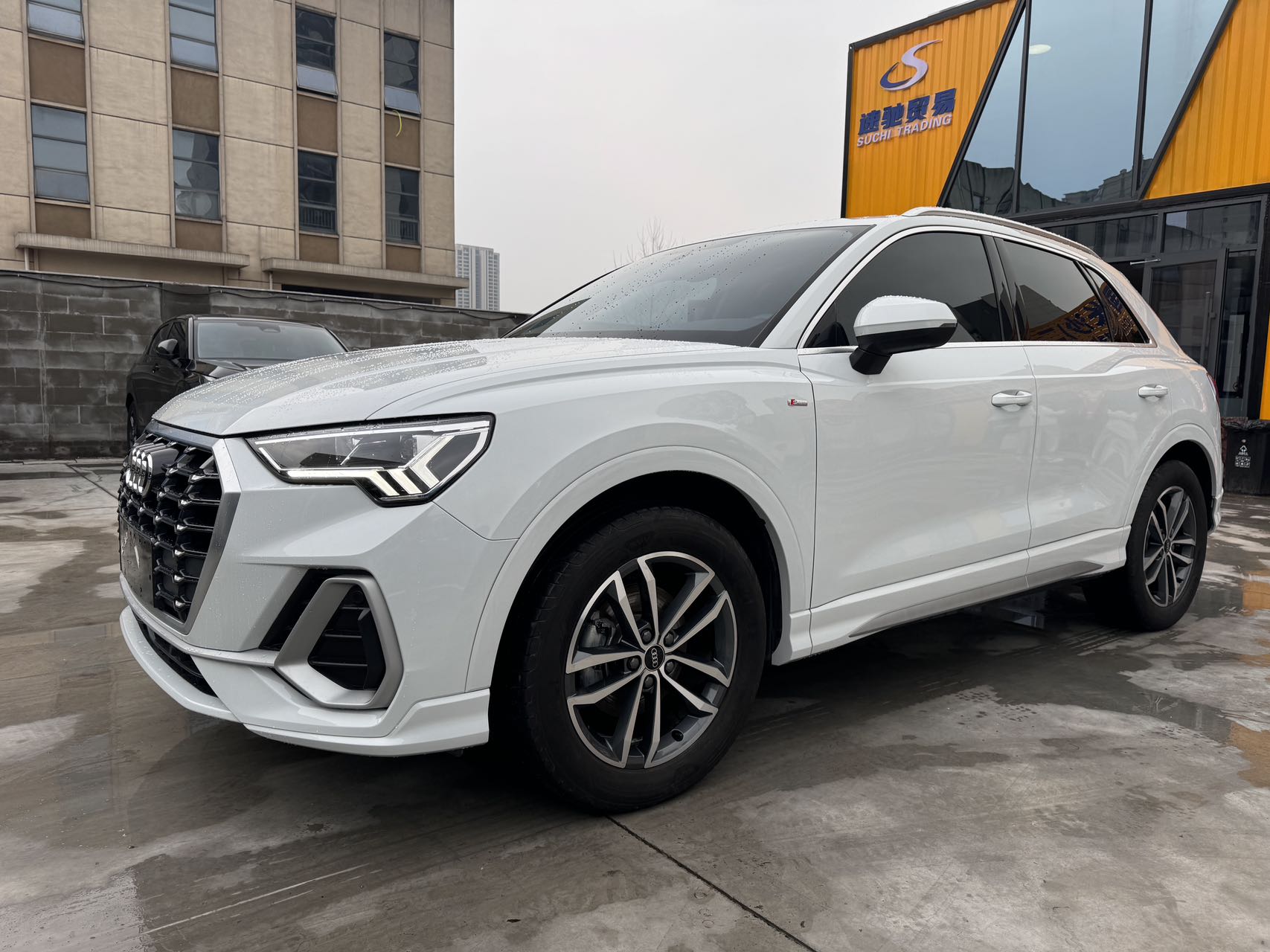 Audi Q3 2022 35TFSI агрессивный и динамичный