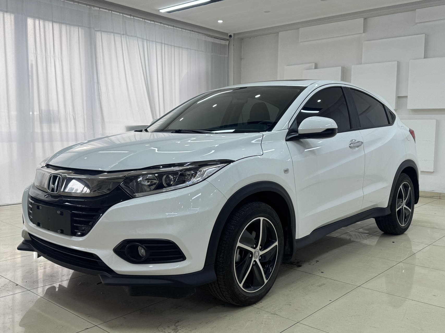 Honda Vezel 2022 1.5L CVT Phantom Night · Pioneer Edition